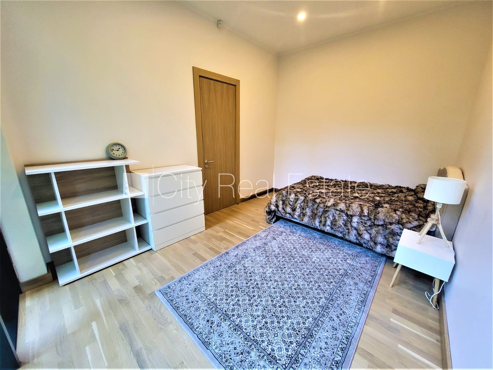 Sludinājumi. Privātmāja, jaunceltne, pagalma māja, dzelzsbetona starp stāvu pārsegumi, monolīta betona sienas, Cena: 695000 EUR Foto #11