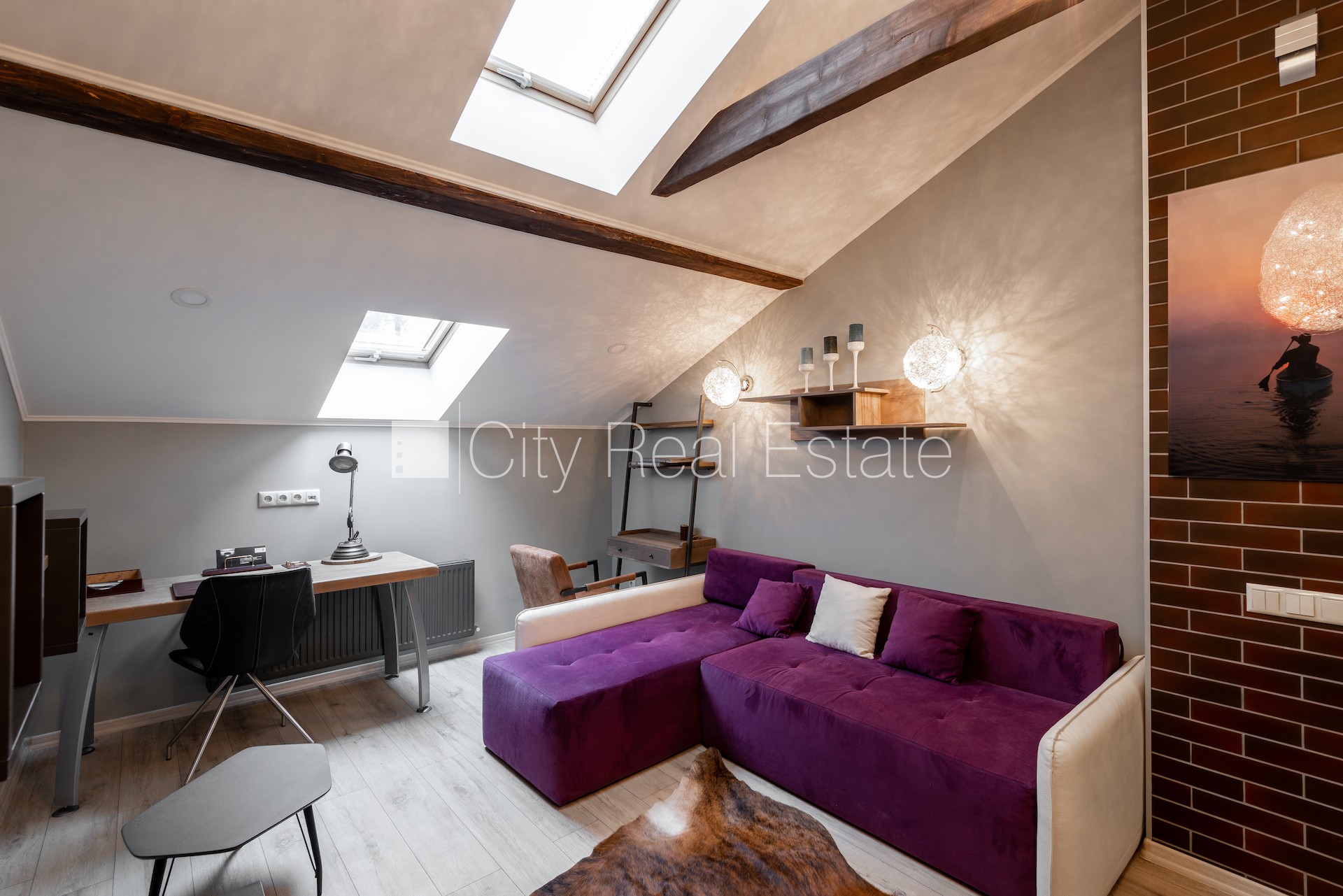 Sludinājumi. Fasādes māja, renovēta māja, labiekārtota apzaļumota teritorija, vieta automašīnai, mansards, Cena: 520 EUR/mēn Foto #3