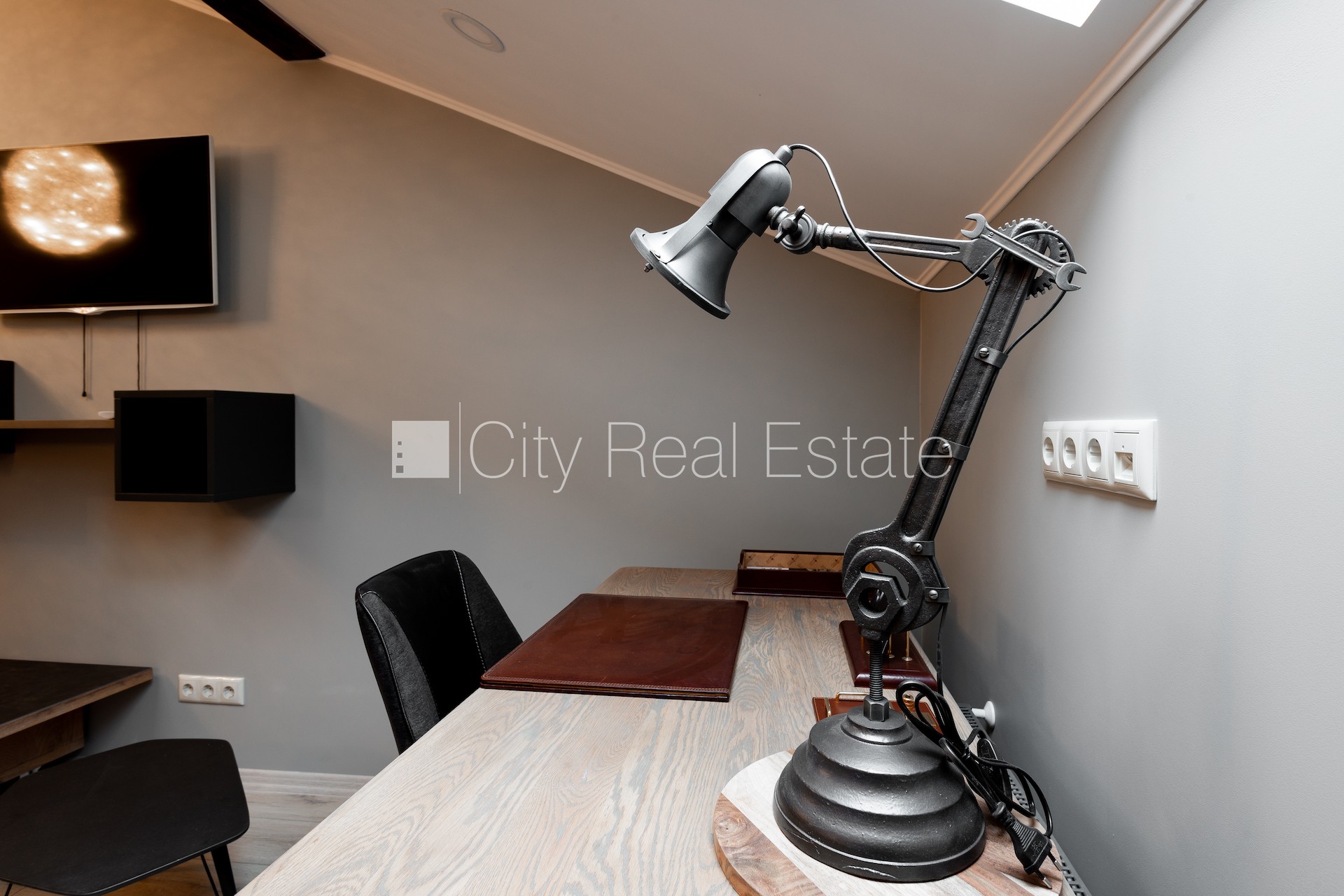 Sludinājumi. Fasādes māja, renovēta māja, labiekārtota apzaļumota teritorija, vieta automašīnai, mansards, Cena: 520 EUR/mēn Foto #11