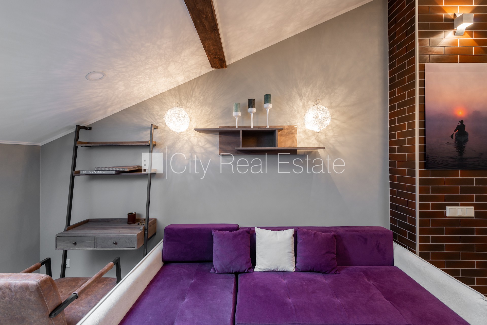 Sludinājumi. Fasādes māja, renovēta māja, labiekārtota apzaļumota teritorija, vieta automašīnai, mansards, Cena: 520 EUR/mēn Foto #15