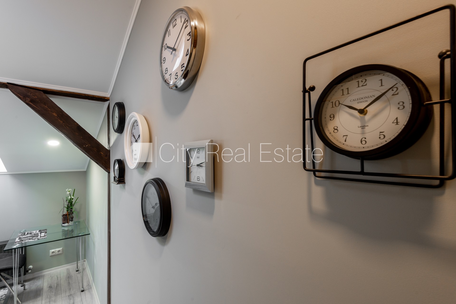 Sludinājumi. Fasādes māja, renovēta māja, labiekārtota apzaļumota teritorija, vieta automašīnai, mansards, Cena: 520 EUR/mēn Foto #9