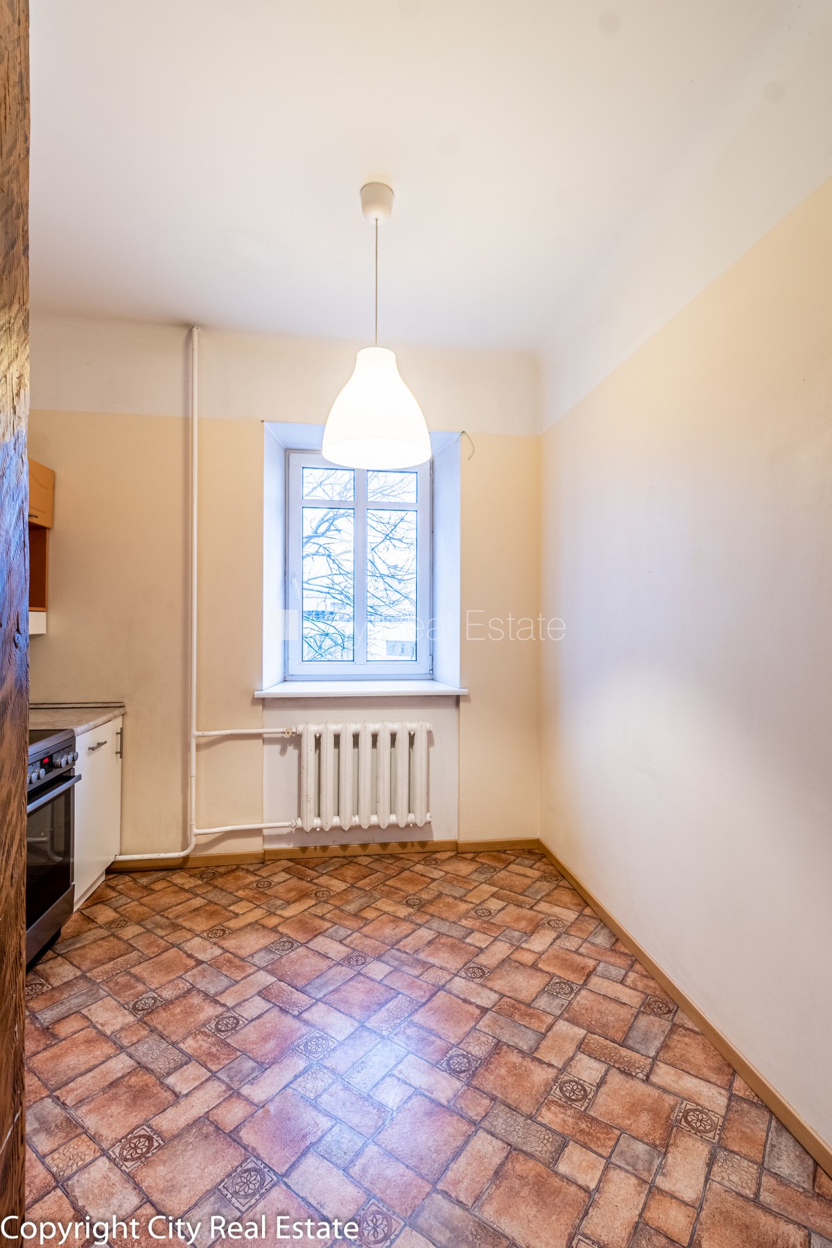 Объявление. Фасадный дом, реновированный дом, закрытый двор, возможность аренды парковки, вход с улицы, Цена: 550 EUR/мес. Foto #16