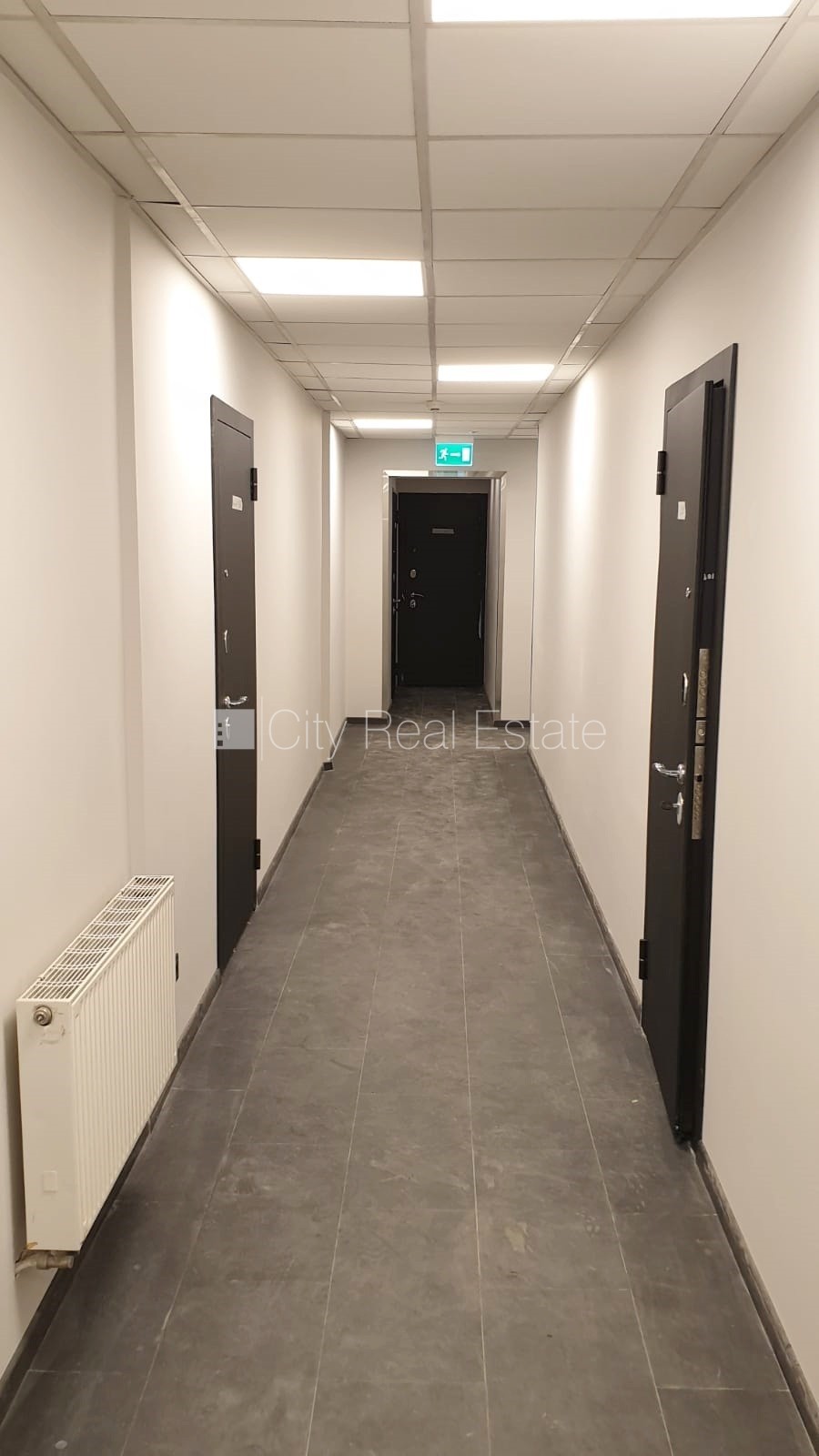 Объявление. Фасадный дом, реновированный дом, закрытый двор, территория обнесена забором, вход с улицы, лифт, Цена: 300 EUR/мес. Foto #10