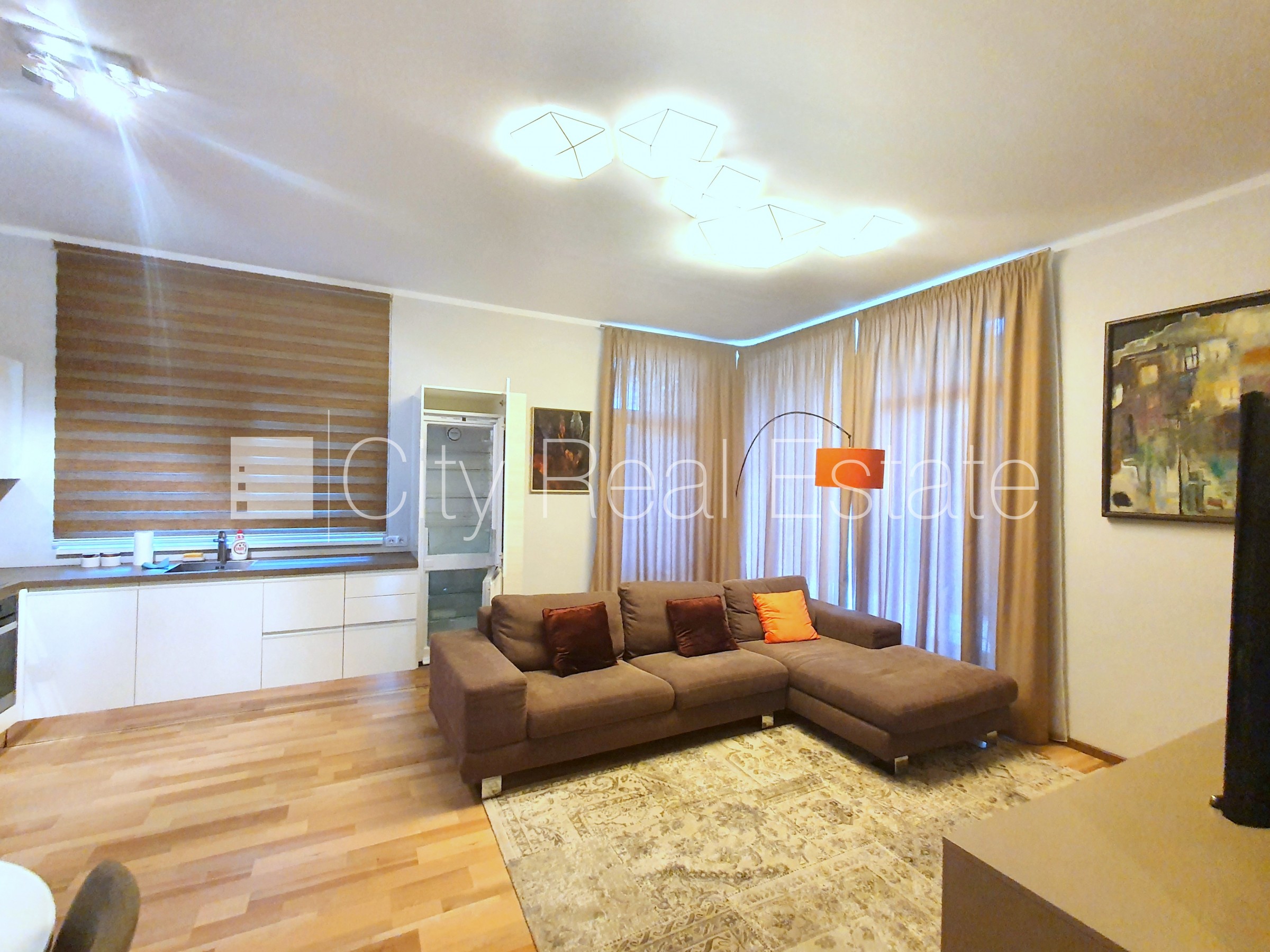 Sludinājumi. Zeme īpašumā, jaunceltne, fasādes māja, dzīvokļu skaits ēkā  12 gab., labiekārtots apzaļumots Cena: 265000 EUR Foto #3