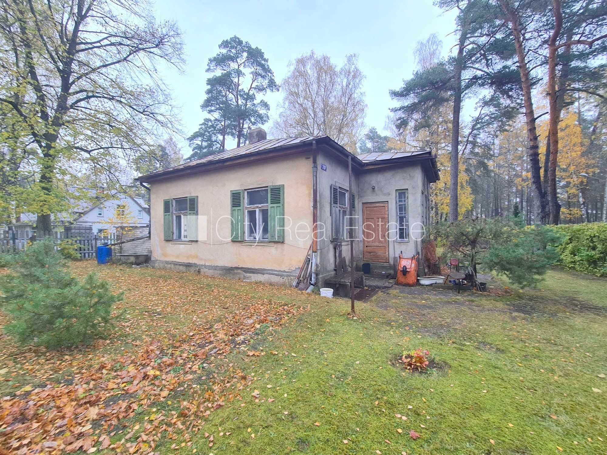 Sludinājumi. Zeme īpašumā, privātmāja, metāla jumta segums, labiekārtota apzaļumota teritorija 1448 m2, ieeja no Cena: 225000 EUR Foto #4