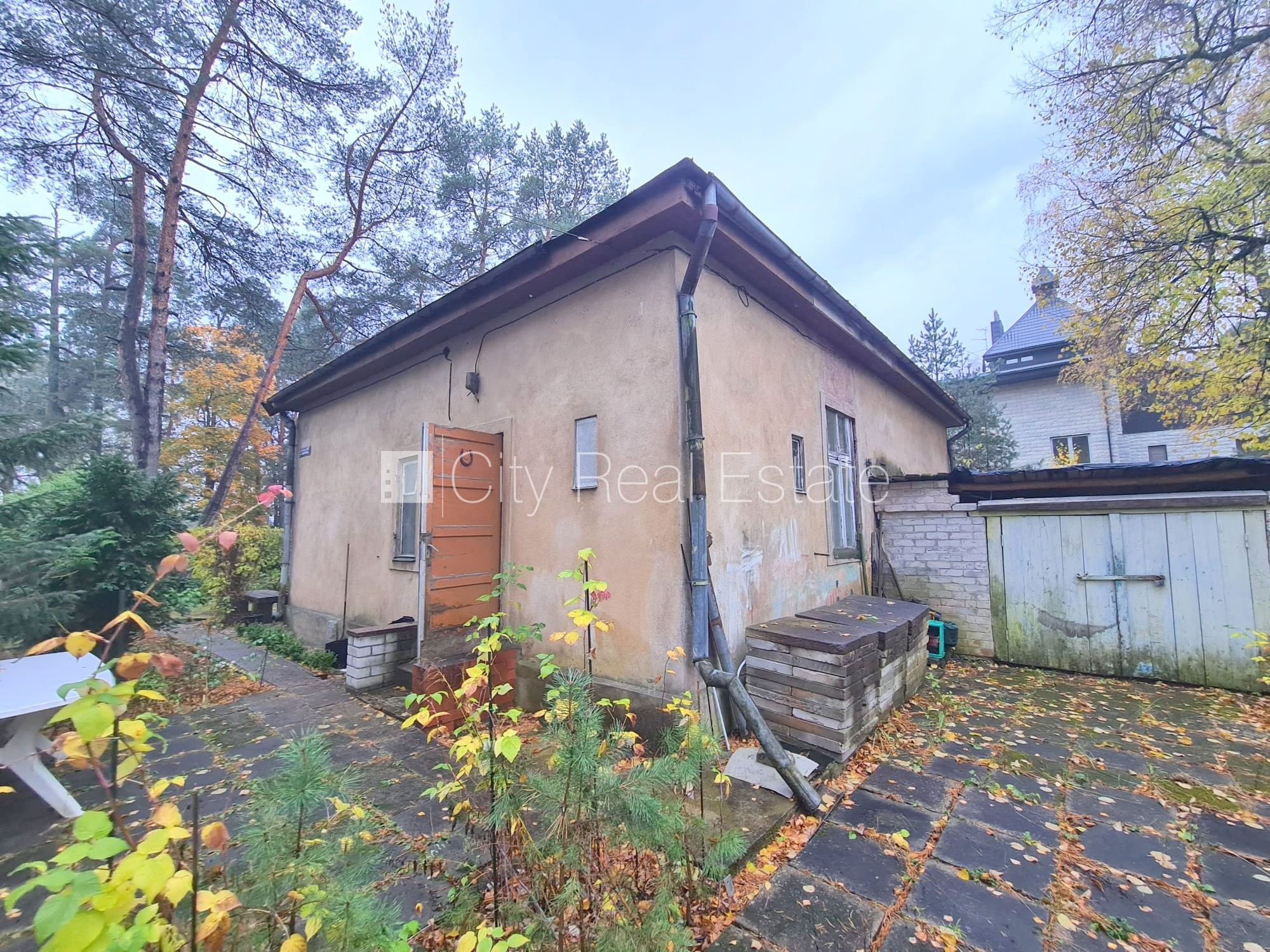 Sludinājumi. Zeme īpašumā, privātmāja, metāla jumta segums, labiekārtota apzaļumota teritorija 1448 m2, ieeja no Cena: 225000 EUR Foto #17