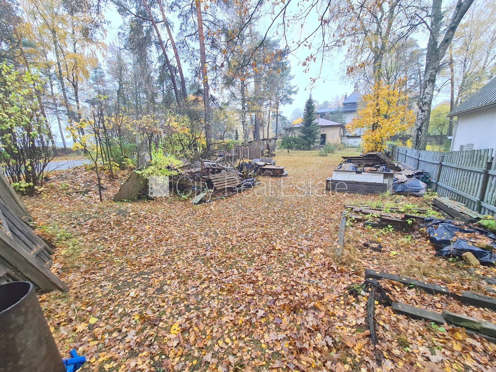 Sludinājumi. Zeme īpašumā, privātmāja, metāla jumta segums, labiekārtota apzaļumota teritorija 1448 m2, ieeja no Cena: 225000 EUR Foto #24