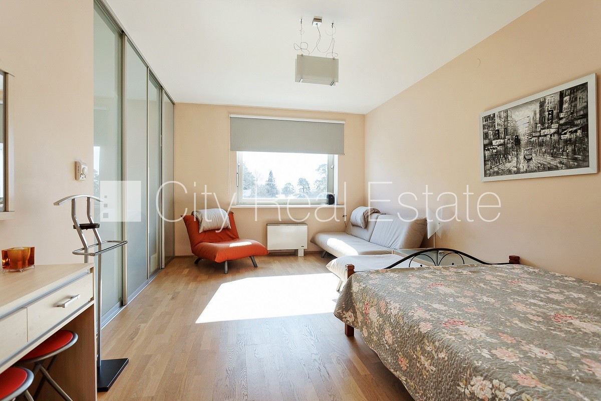 Sludinājumi. Labiekārtots apzaļumots pagalms, pazemes autostāvvieta, pagalmā bērnu spēļu laukums, divas terases, Cena: 1500 EUR/mēn Foto #8