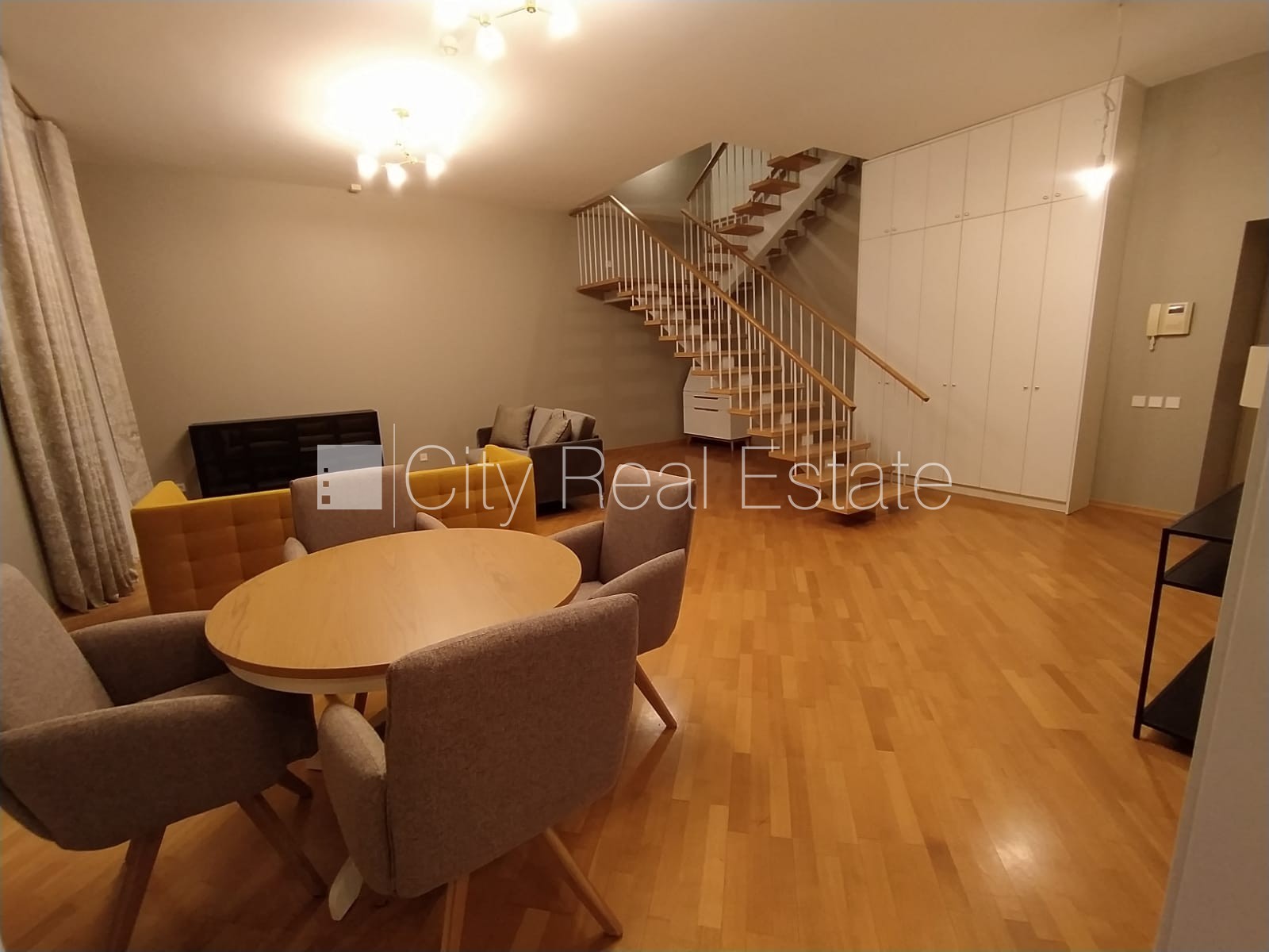 Sludinājumi. Zeme īpašumā, fasādes māja, renovēta māja, mainīts Jumta segums, ķieģeļu mūra sienas, fasāde ar Cena: 270000 EUR Foto #8