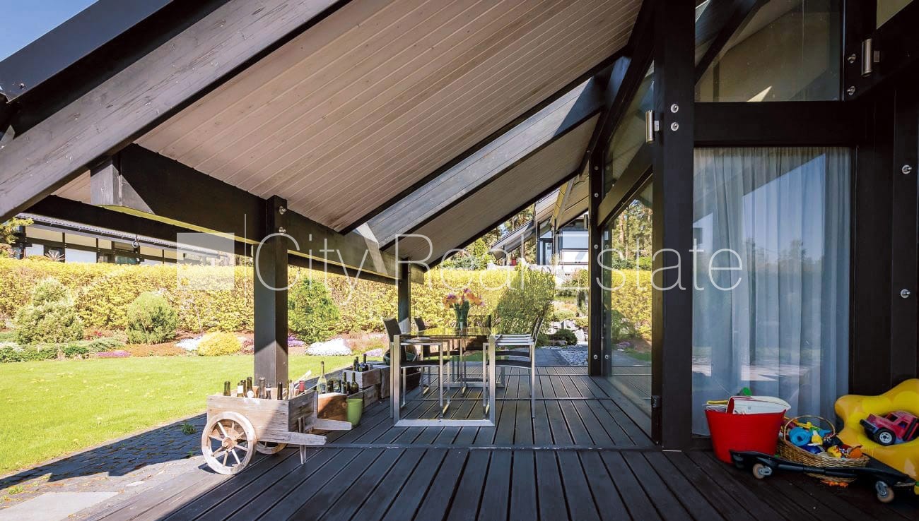 Объявление. Частный дом, новостройка, благоустроенная озеленённая территория, закрытая территория, въездные Цена: 785000 EUR Foto #24