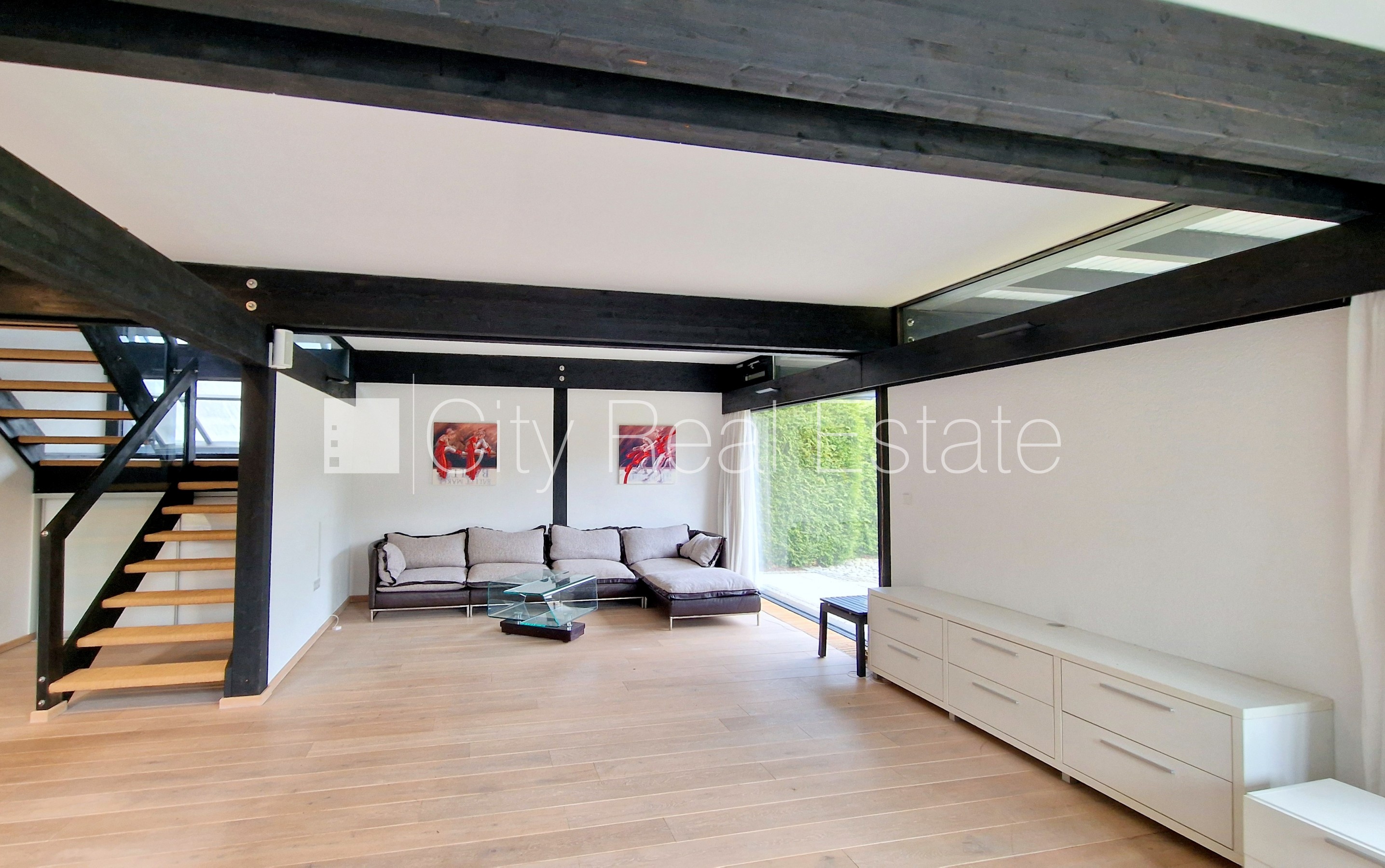 Объявление. Частный дом, новостройка, благоустроенная озеленённая территория, закрытая территория, въездные Цена: 785000 EUR Foto #2