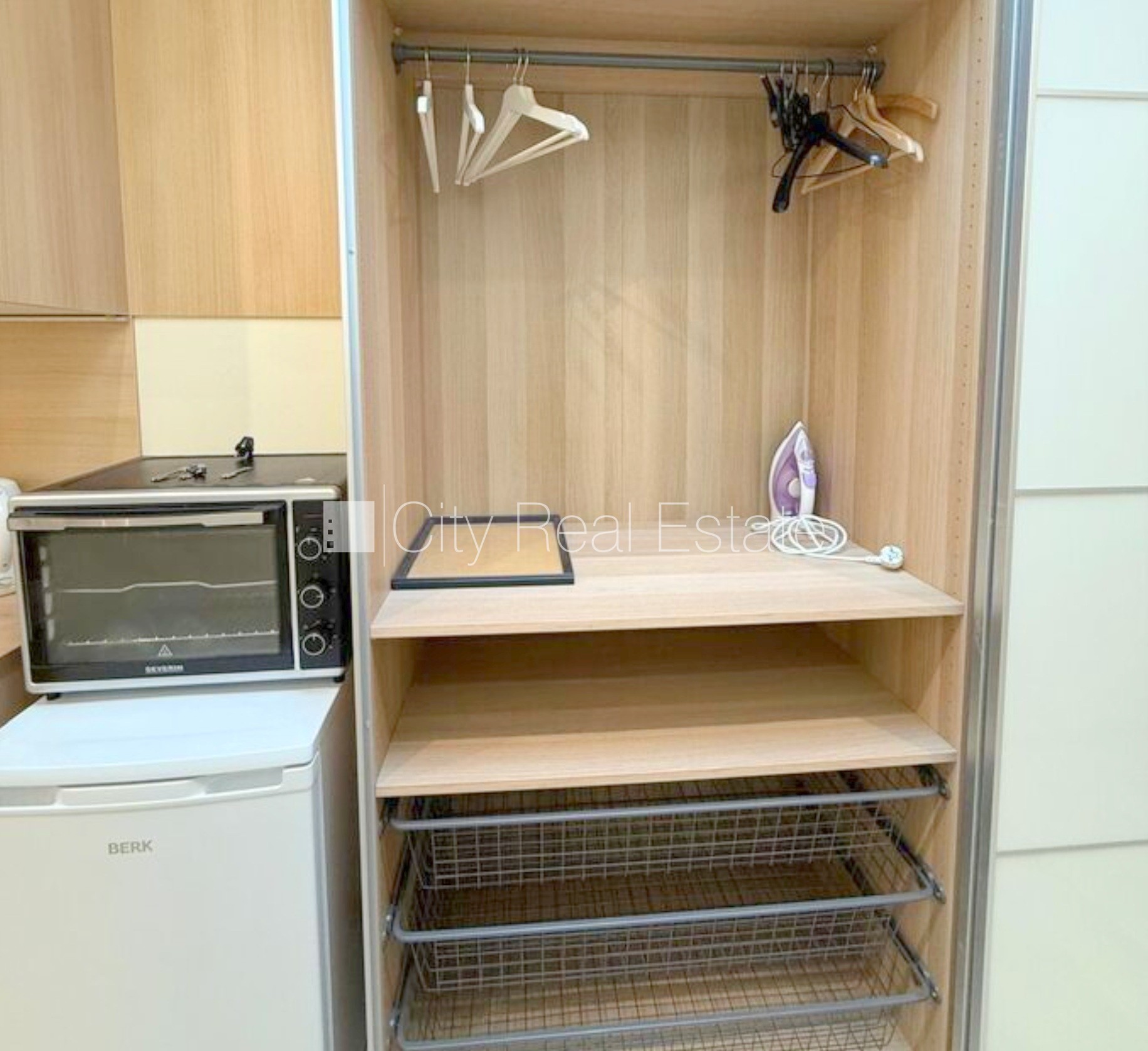 Sludinājumi. Pagalma ēka, renovēta māja, ieeja no pagalma, kāpņu telpa pēc kapitālā remonta, studio tipa, Cena: 419 EUR/mēn Foto #8