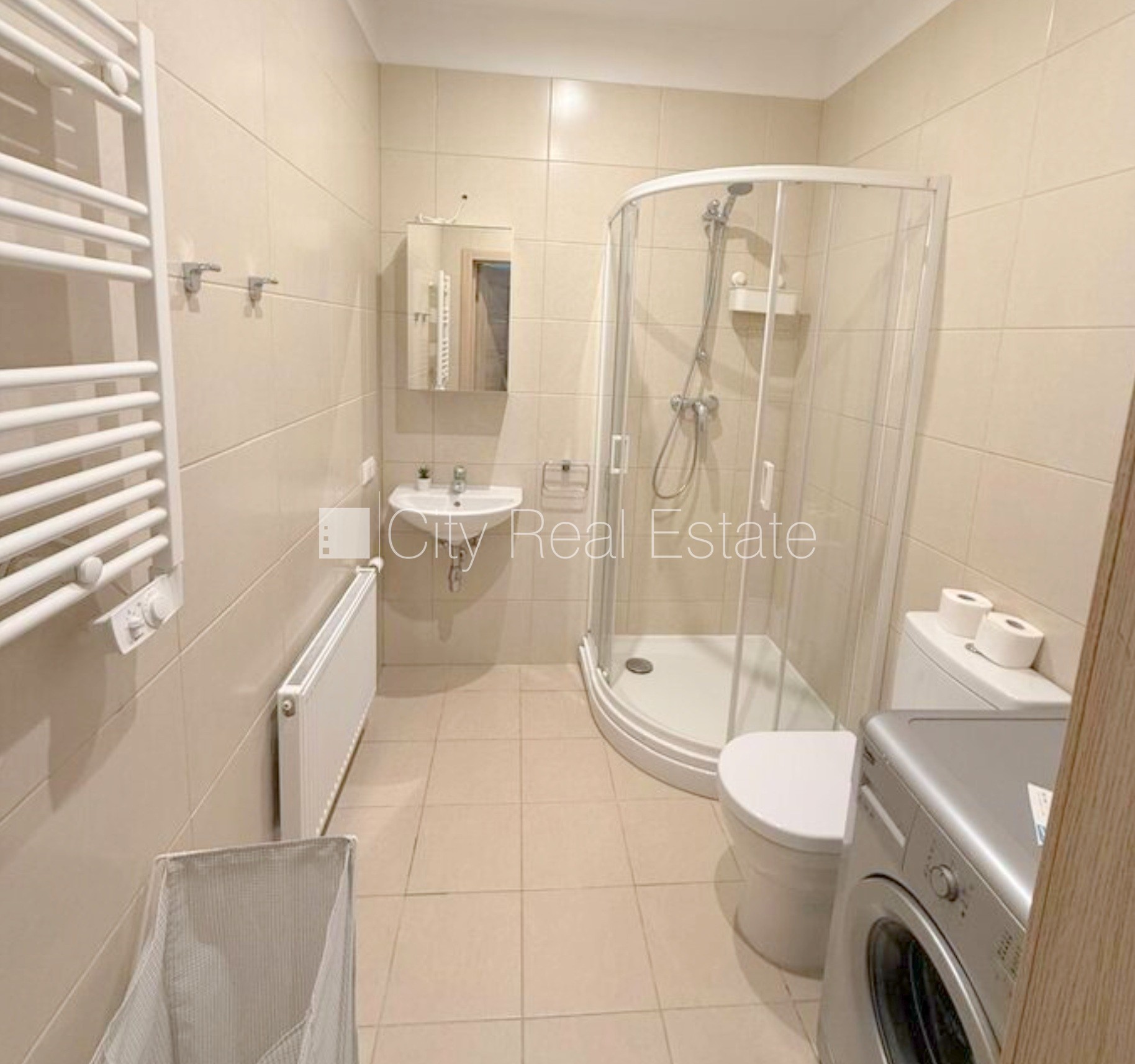 Sludinājumi. Pagalma ēka, renovēta māja, ieeja no pagalma, kāpņu telpa pēc kapitālā remonta, studio tipa, Cena: 419 EUR/mēn Foto #7