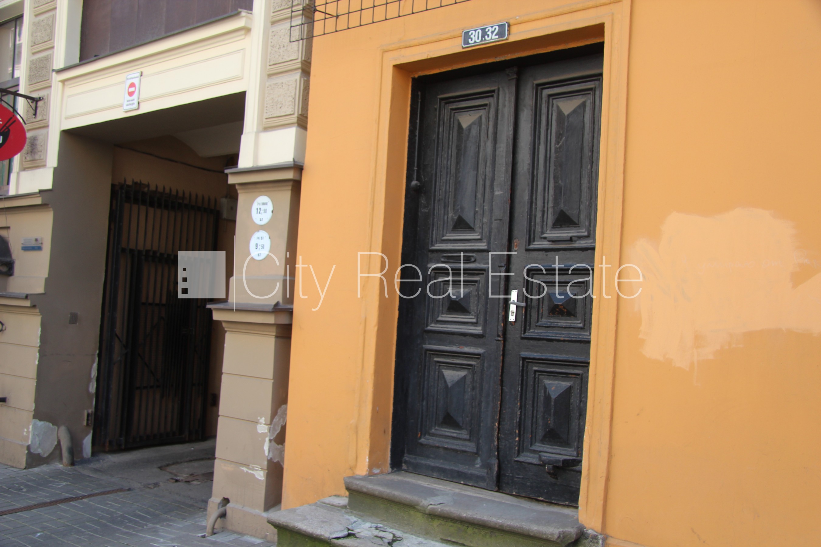 Sludinājumi. Pagalma māja, fasādes māja, dzīvokļu skaits ēkā  30 gab., metāla jumta segums, ķieģeļu mūra sienas, Cena: 3.7e+06 EUR Foto #6