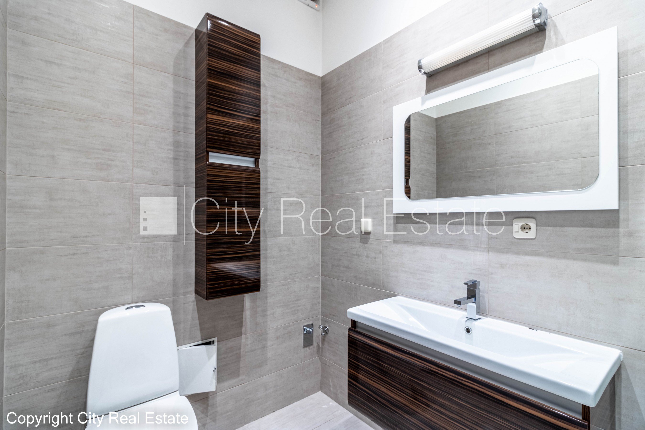 Sludinājumi. Zeme īpašumā, fasādes māja, mainīts Jumta segums, ķieģeļu mūra sienas, labiekārtots apzaļumots Cena: 155000 EUR Foto #9