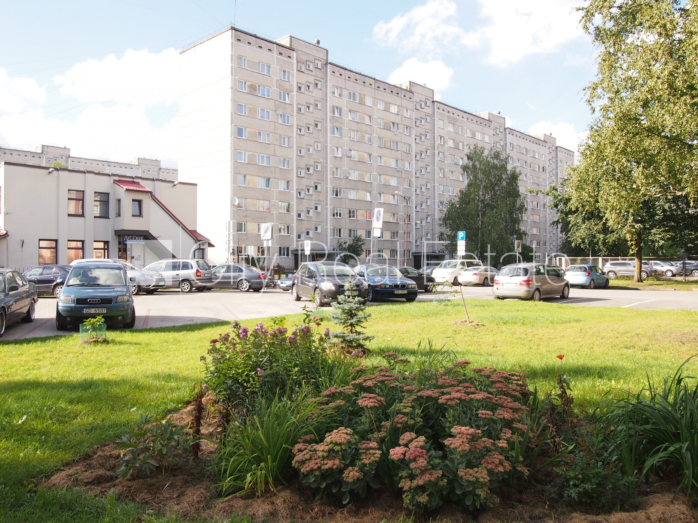 Sludinājumi. Labiekārtots apzaļumots pagalms, vieta automašīnai, iestiklota lodžija, guļamistabu skaits 2 gab., Cena: 420 EUR/mēn Foto #18