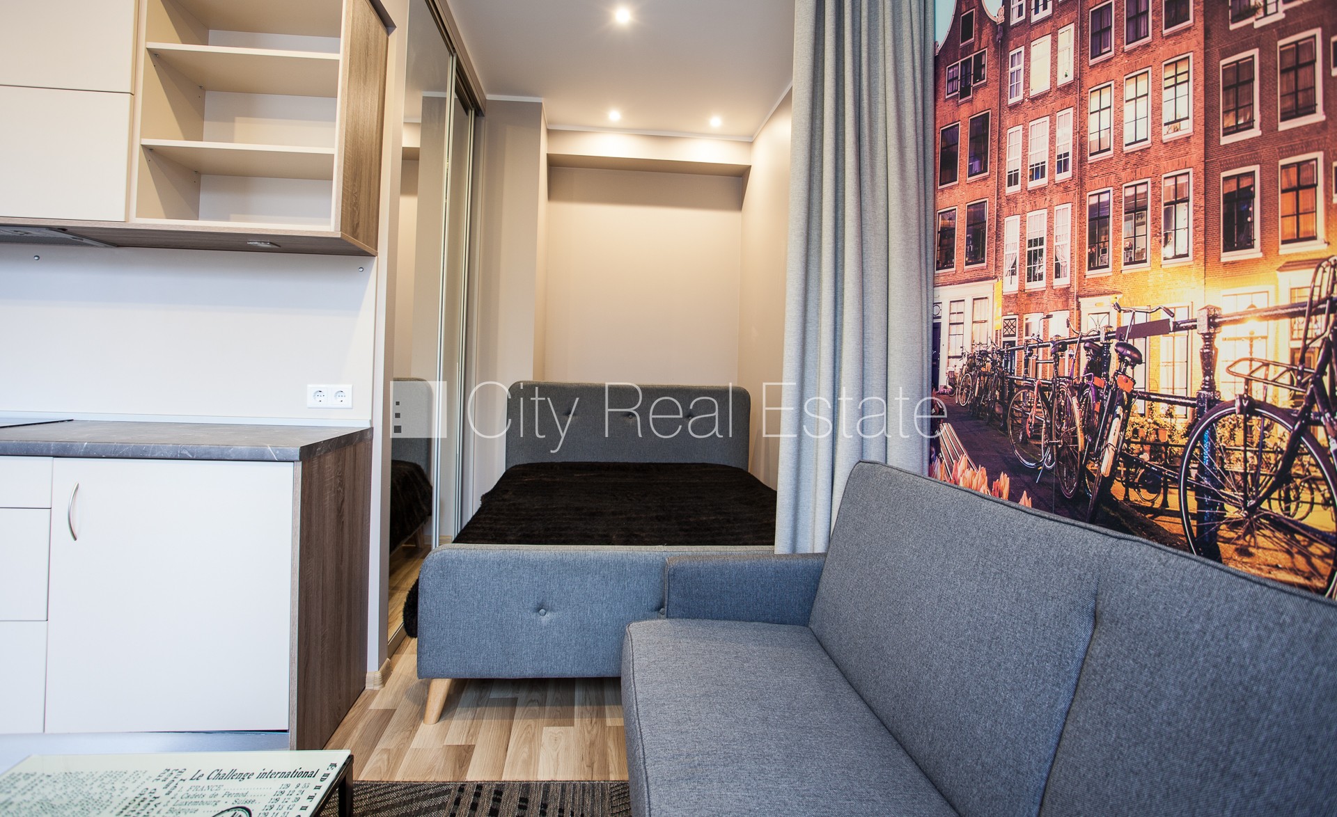 Sludinājumi. Renovēta māja, labiekārtota apzaļumota teritorija, ieeja no pagalma, kāpņu telpa pēc kapitālā Cena: 560 EUR/mēn Foto #7