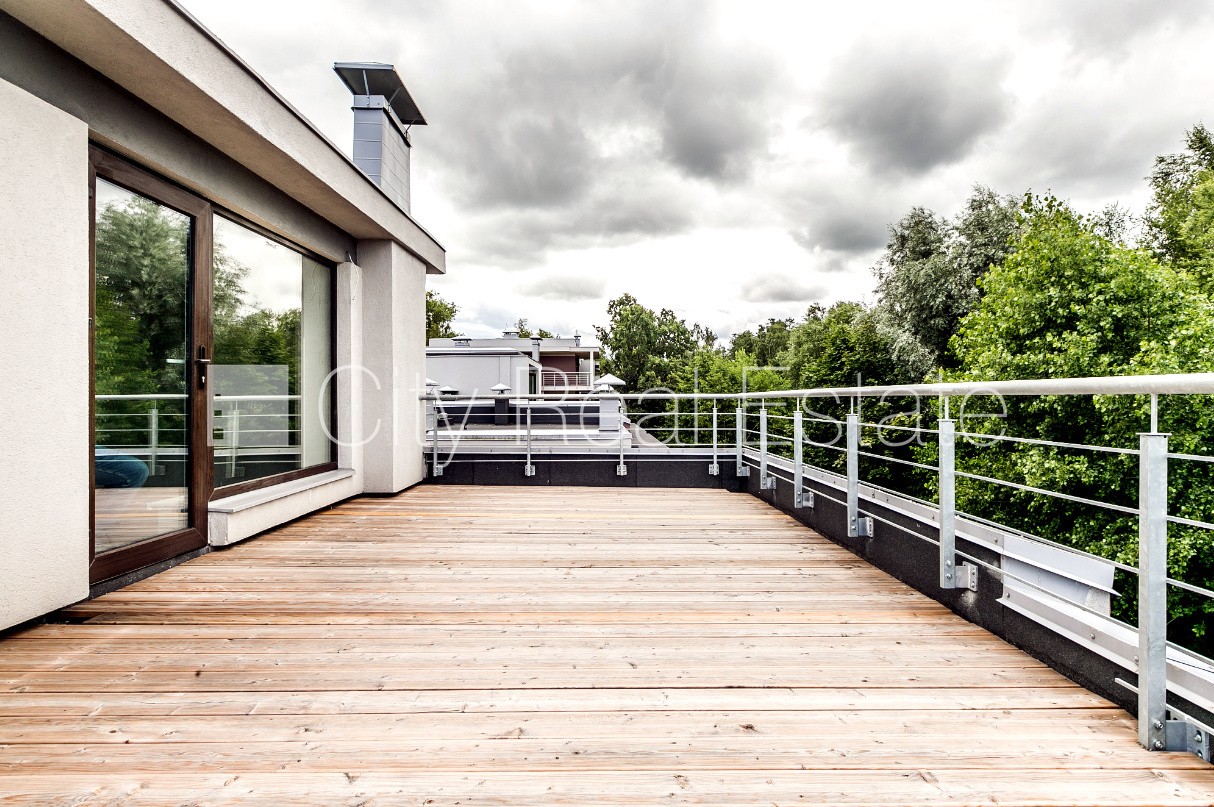 Объявление. Таунхаус, новостройка, благоустроенная озеленённая территория, подъездная дорога покрыта брущаткoй, Цена: 2500 EUR/мес. Foto #17