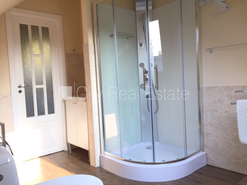 Sludinājumi. Jaunceltne, labiekārtota apzaļumota teritorija, slēgta teritorija, teritorijas iebrauktuves vārti Cena: 299000 EUR Foto #12