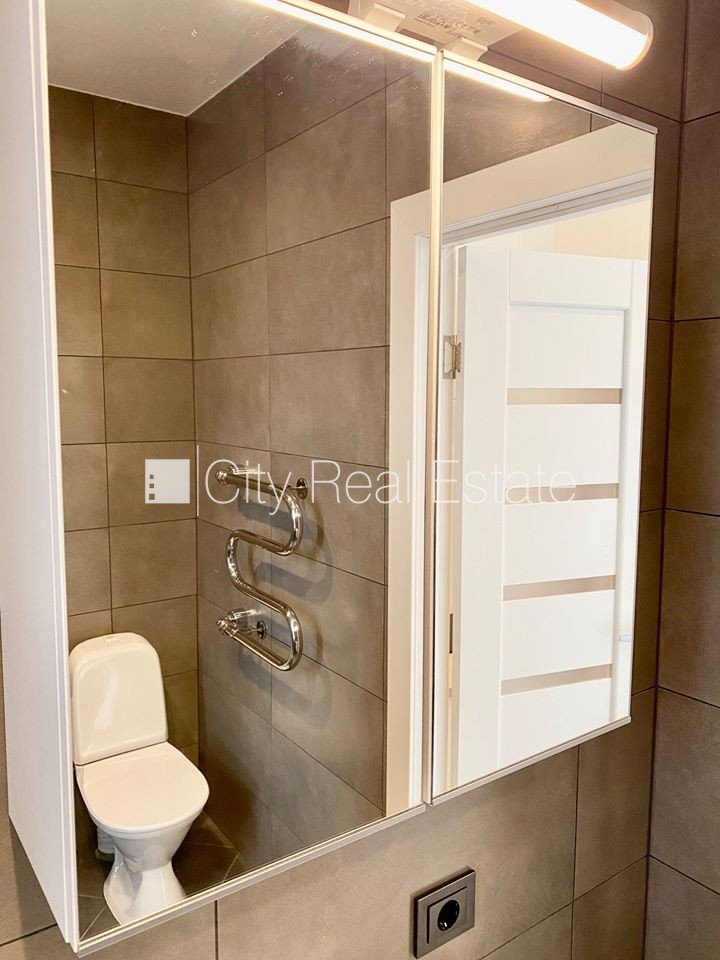 Объявление. Фасадный дом, реновированный дом, вход с улицы, лифт, лестничная клетка после капитального ремонта, Цена: 320 EUR/мес. Foto #10