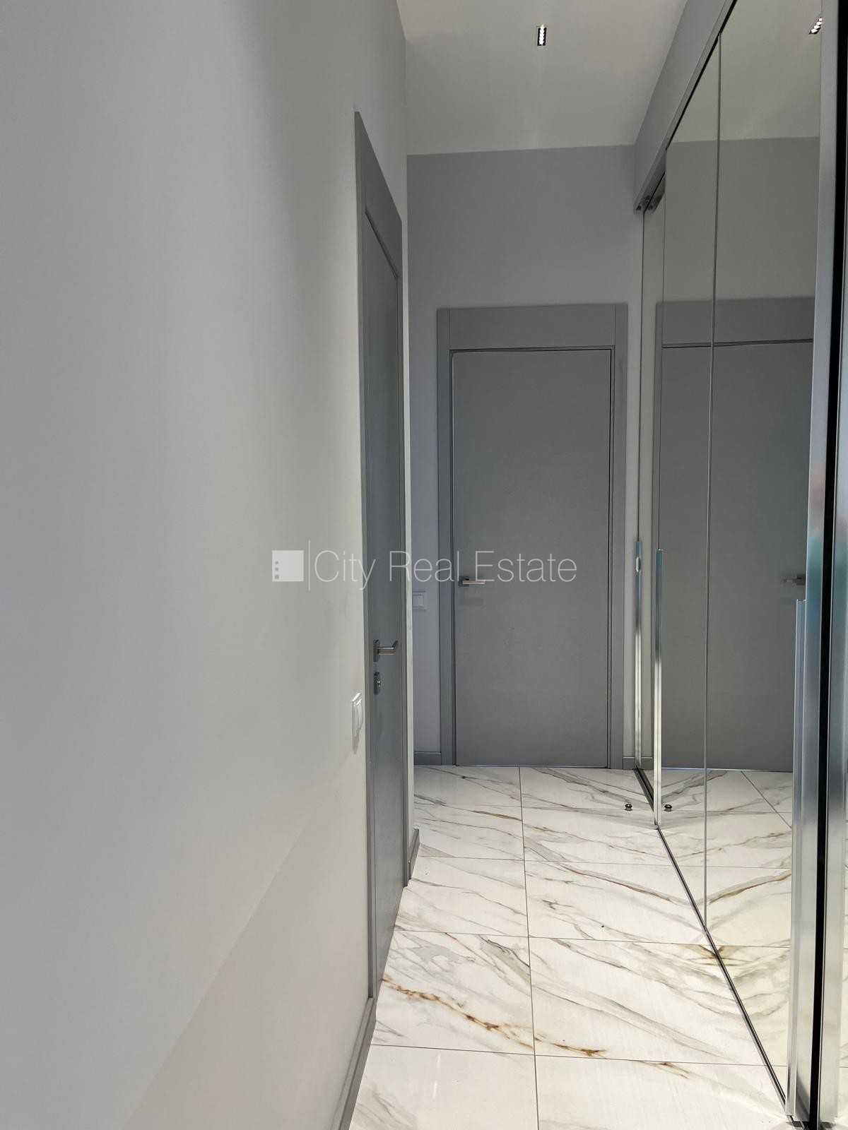 Sludinājumi. Zeme īpašumā, jaunceltne, dzīvokļu skaits ēkā  14 gab., dzelzsbetona starp stāvu pārsegumi, Cena: 540000 EUR Foto #25