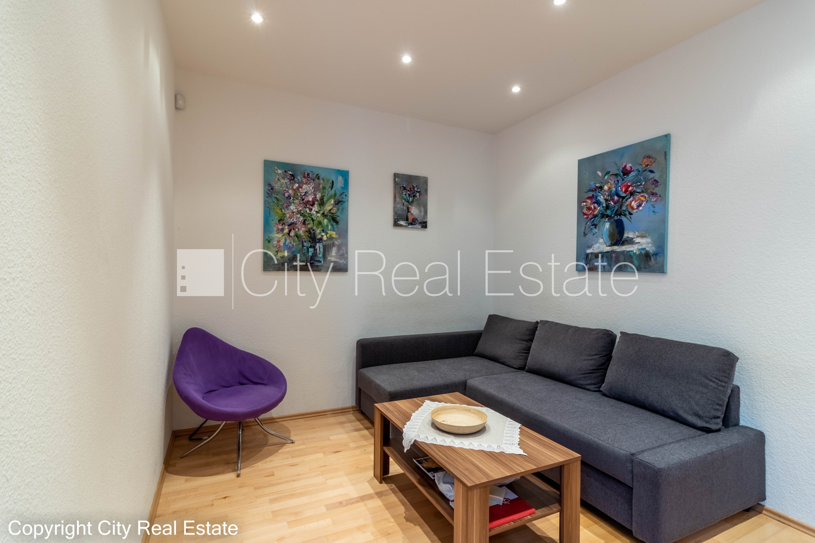 Sludinājumi. Projekts - Vīlandes Nams, ieeja no ielas, ir lifts, guļamistabu skaits 1 gab., studio tipa, virtuve Cena: 700 EUR/mēn Foto #2