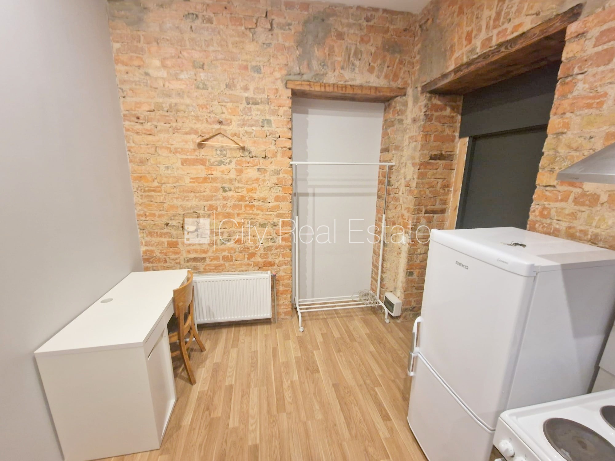 Sludinājumi. Fasādes māja, renovēta māja, labiekārtota apzaļumota teritorija, slēgts pagalms, ieeja no ielas, Cena: 270 EUR/mēn Foto #8