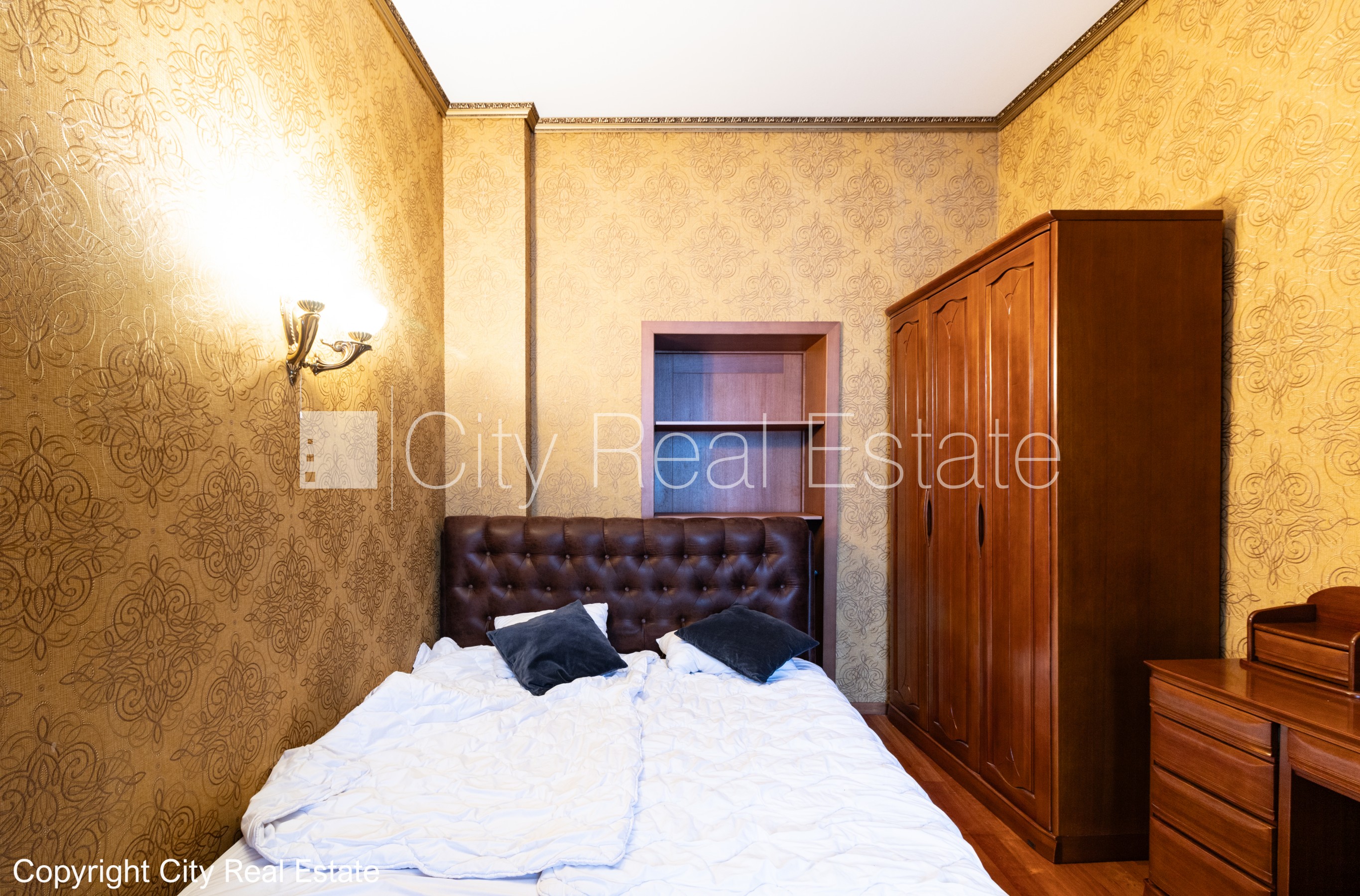 Sludinājumi. Renovēta māja, maksas stāvvieta, ir lifts, guļamistabu skaits 1 gab., viesistaba, viena istaba Cena: 210000 EUR Foto #8