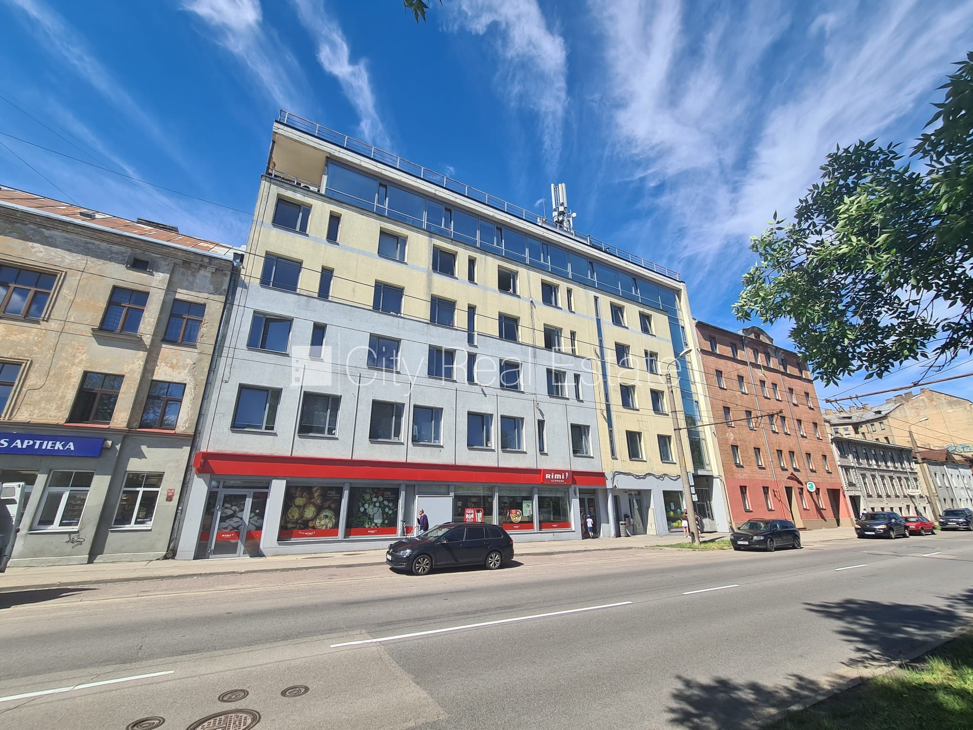 Sludinājumi. Fasādes māja, renovēta māja, ieeja no ielas, ir lifts, kāpņu telpa pēc kapitālā remonta, balkons, Cena: 350 EUR/mēn Foto #18