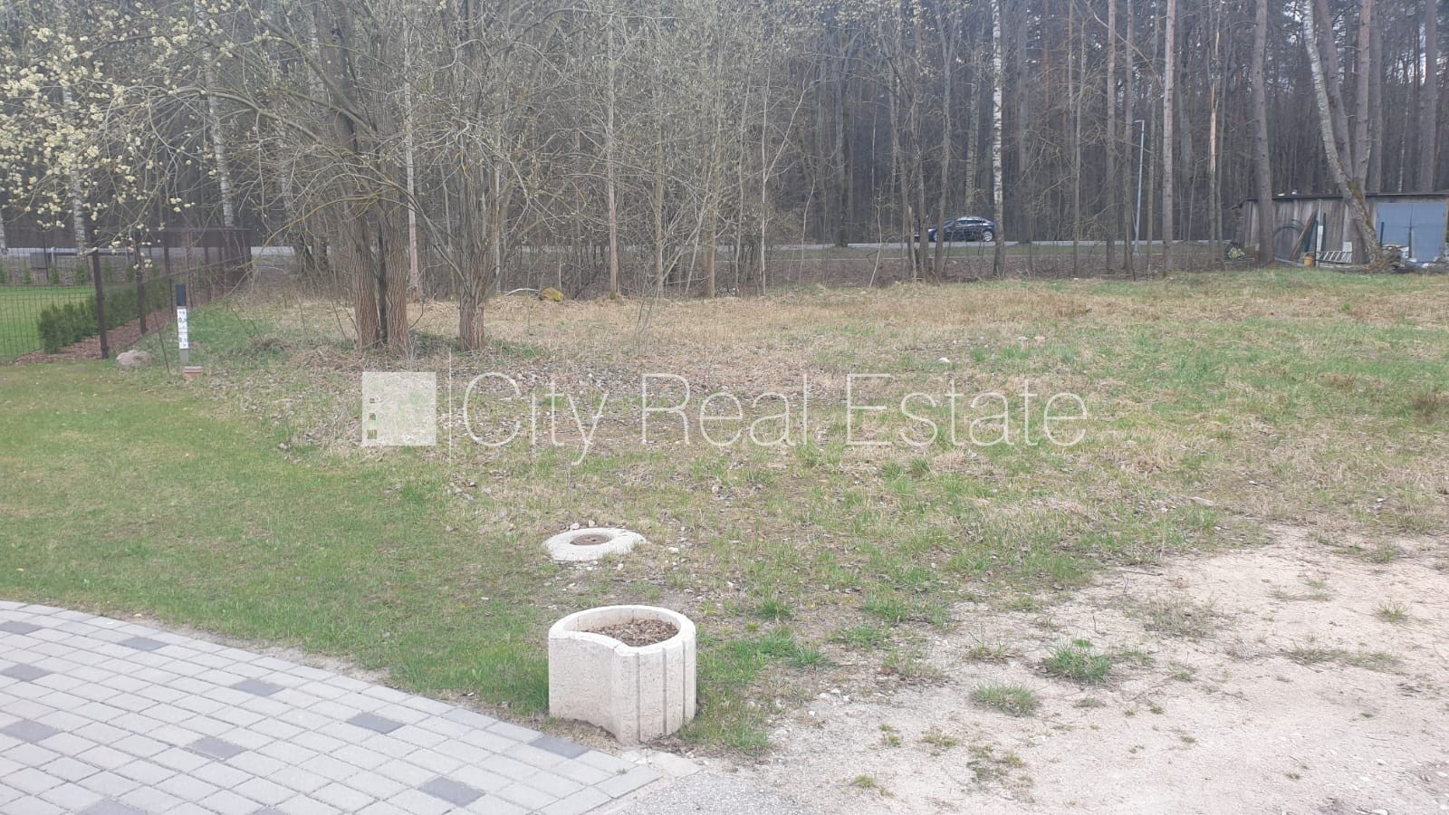 Sludinājumi. Iespējama mazstāvu apbūve, atļauts būvēt vienstāvu ēku, atļauts būvēt divu stāvu ēku, zeme Cena: 61000 EUR Foto #2