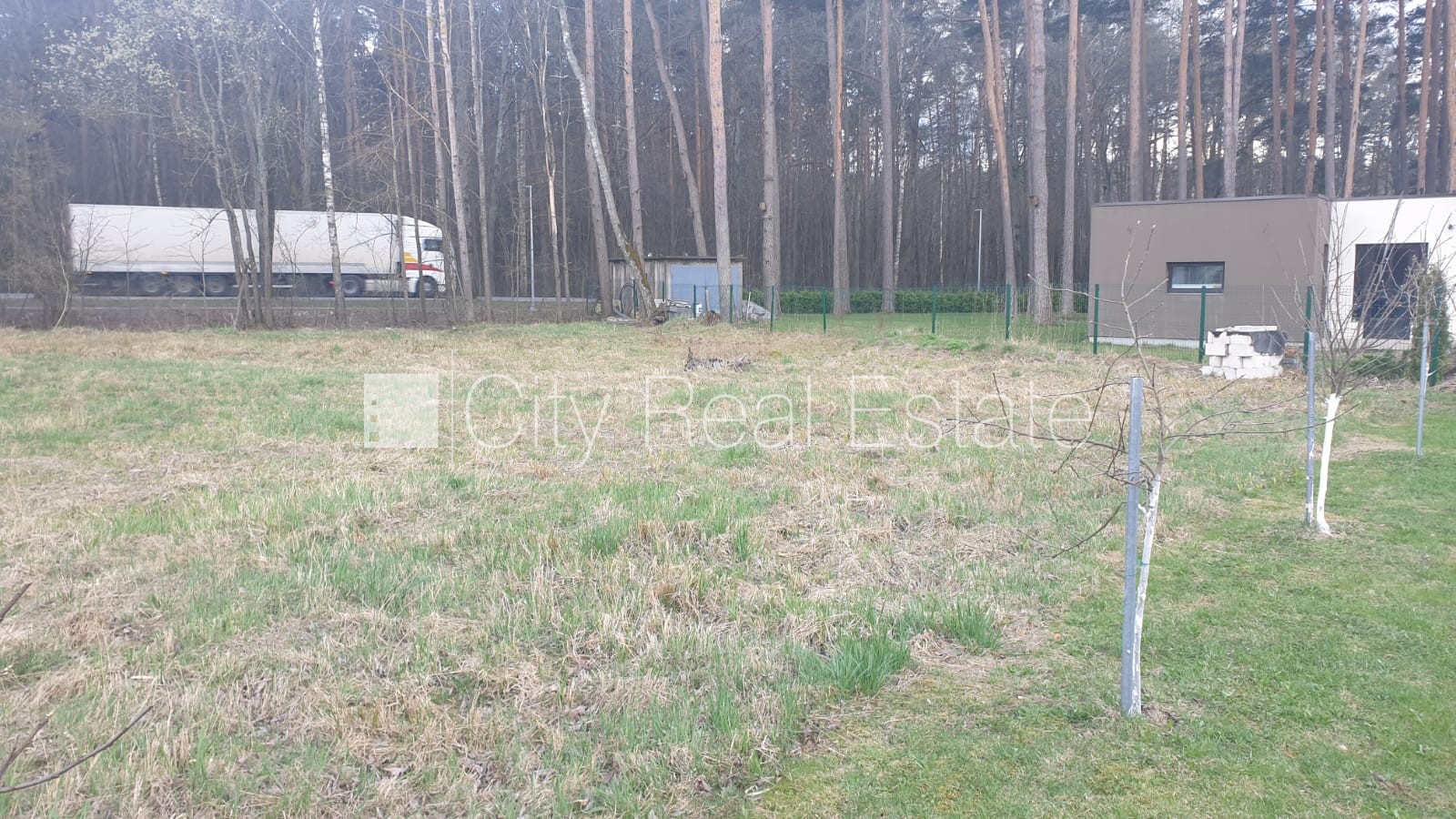 Sludinājumi. Iespējama mazstāvu apbūve, atļauts būvēt vienstāvu ēku, atļauts būvēt divu stāvu ēku, zeme Cena: 61000 EUR Foto #23