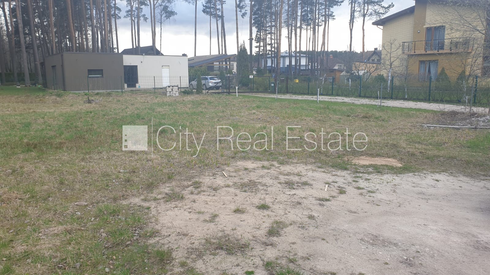 Sludinājumi. Iespējama mazstāvu apbūve, atļauts būvēt vienstāvu ēku, atļauts būvēt divu stāvu ēku, zeme Cena: 61000 EUR Foto #3