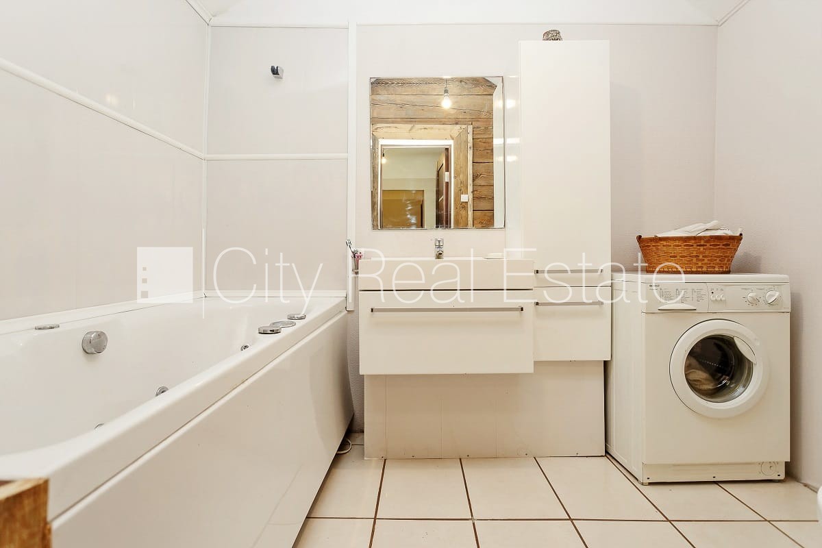 Sludinājumi. Zeme īpašumā, privātmāja, zaļā teritorija, garāža vienai automašīnai, istabas izolētas, virtuve, Cena: 230000 EUR Foto #14