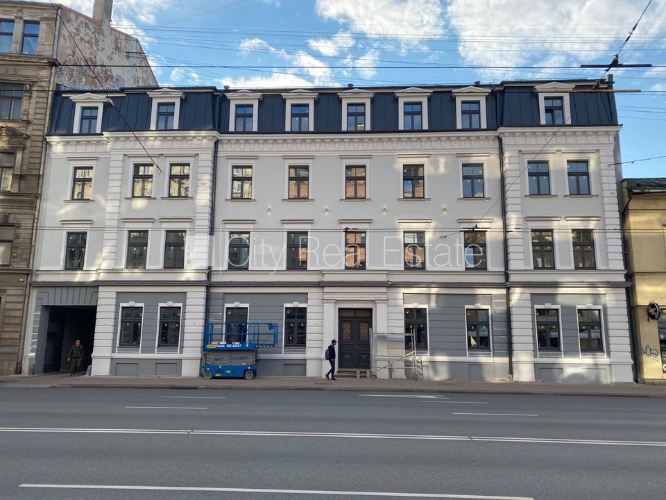 Sludinājumi. Pagalma ēka, renovēta māja, labiekārtots apzaļumots pagalms, slēgts pagalms, ieeja no ielas un Cena: 350 EUR/mēn Foto #17