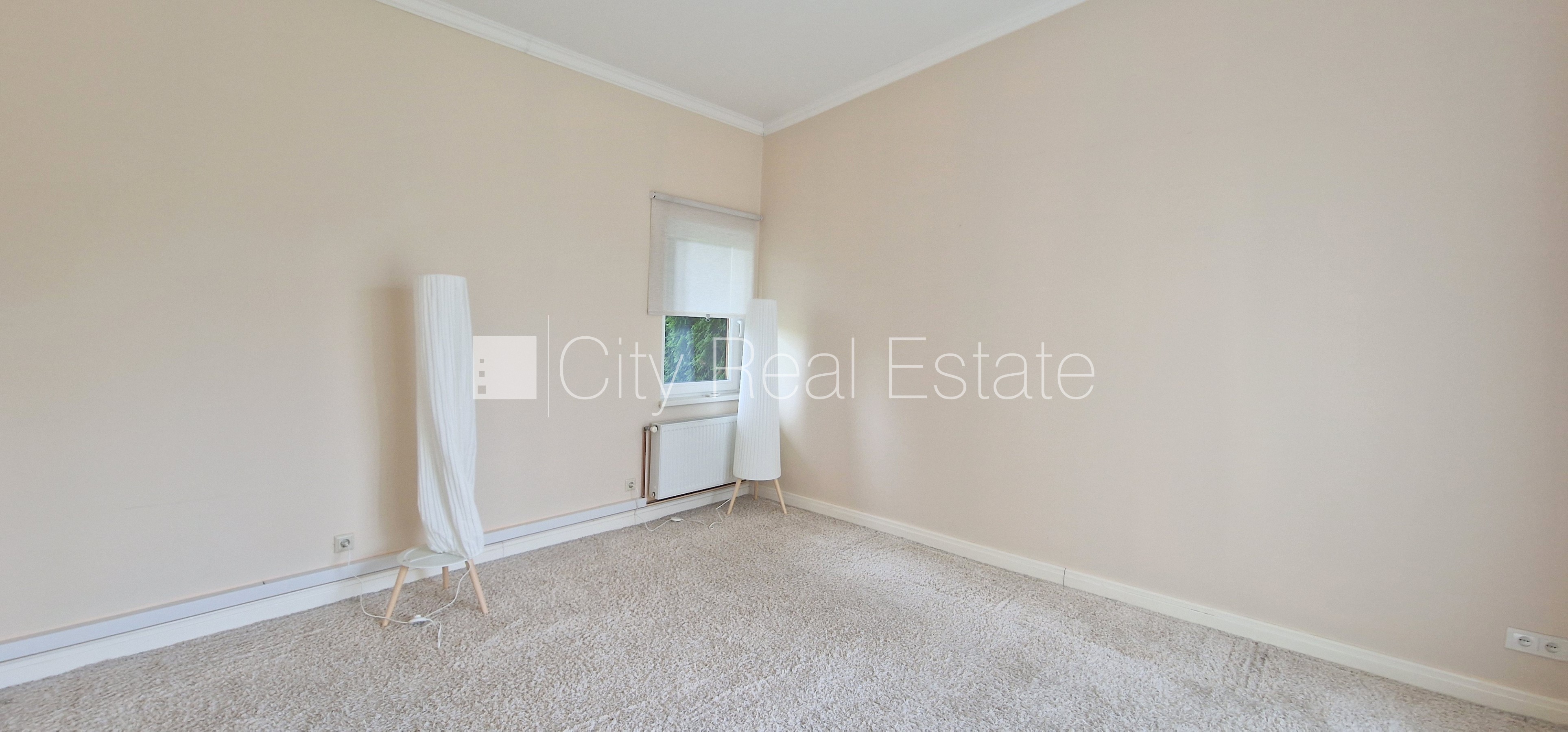 Sludinājumi. Privātmāja, jaunceltne, labiekārtota apzaļumota teritorija 1100 m2, bruģēts piebraucamais ceļš, Cena: 1600 EUR/mēn Foto #22