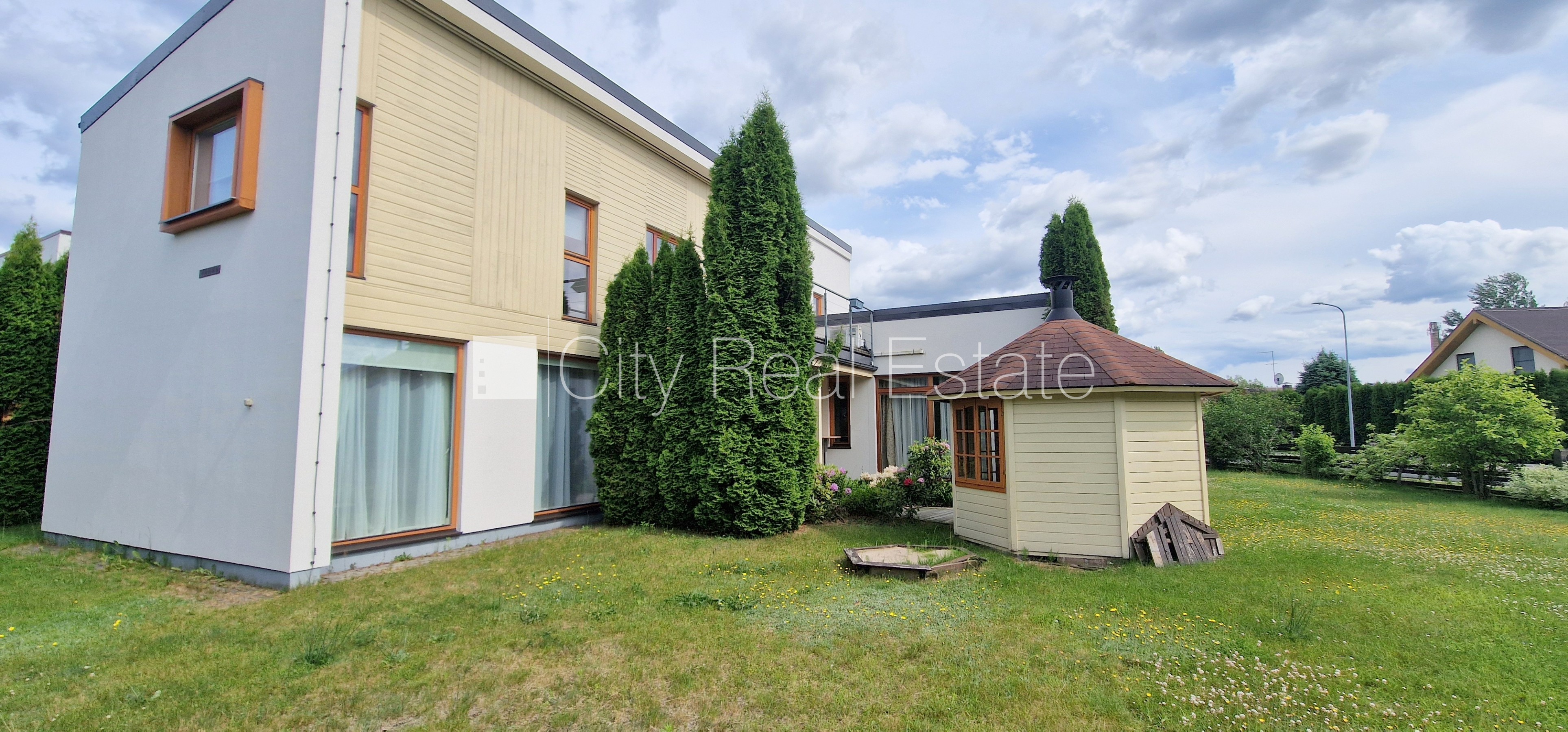 Sludinājumi. Privātmāja, jaunceltne, labiekārtota apzaļumota teritorija 1100 m2, bruģēts piebraucamais ceļš, Cena: 1600 EUR/mēn Foto #24