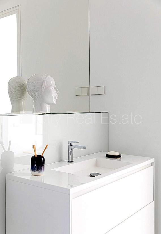 Sludinājumi. Rindu māja, jaunceltne, labiekārtota apzaļumota teritorija, teritorijas iebrauktuves vārti aprīkoti Cena: 576000 EUR Foto #7