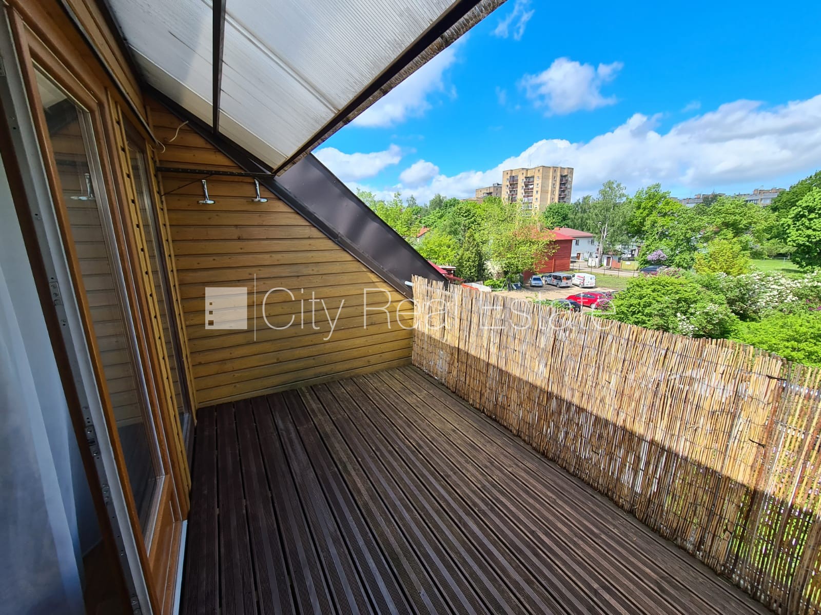 Sludinājumi. Namīpašums, restaurēta māja, labiekārtots apzaļumots pagalms, slēgta teritorija, iespēja nomāt Cena: 550 EUR/mēn Foto #10