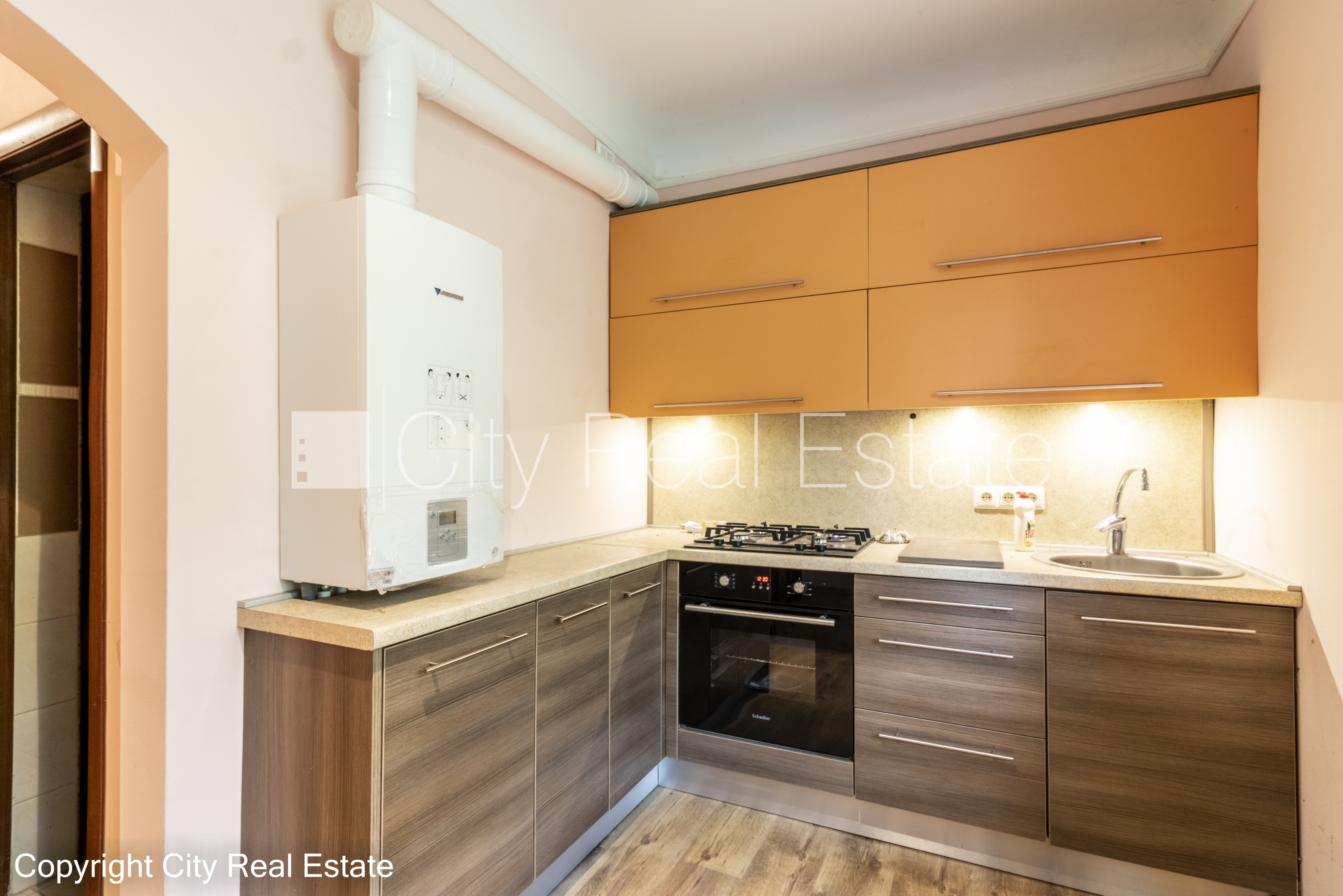 Sludinājumi. Privātmāja, fasādes māja, renovēta māja, slēgts pagalms, iežogota teritorija, radiatori ar Cena: 160000 EUR Foto #13