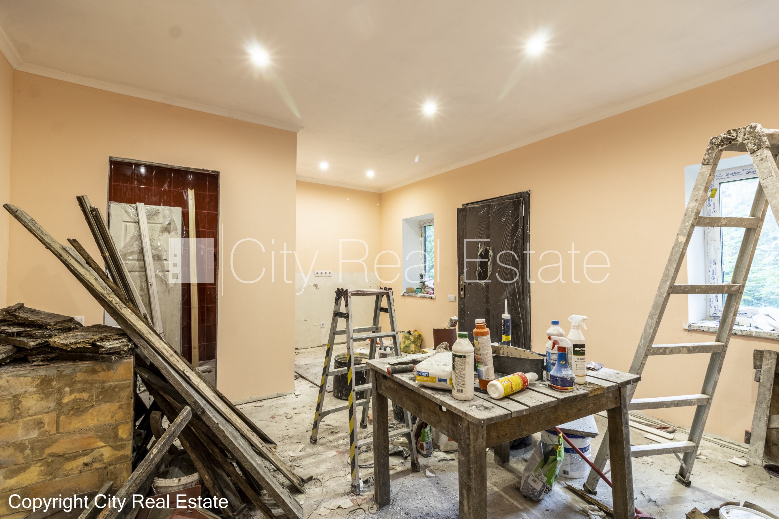 Sludinājumi. Privātmāja, fasādes māja, renovēta māja, slēgts pagalms, iežogota teritorija, radiatori ar Cena: 160000 EUR Foto #22