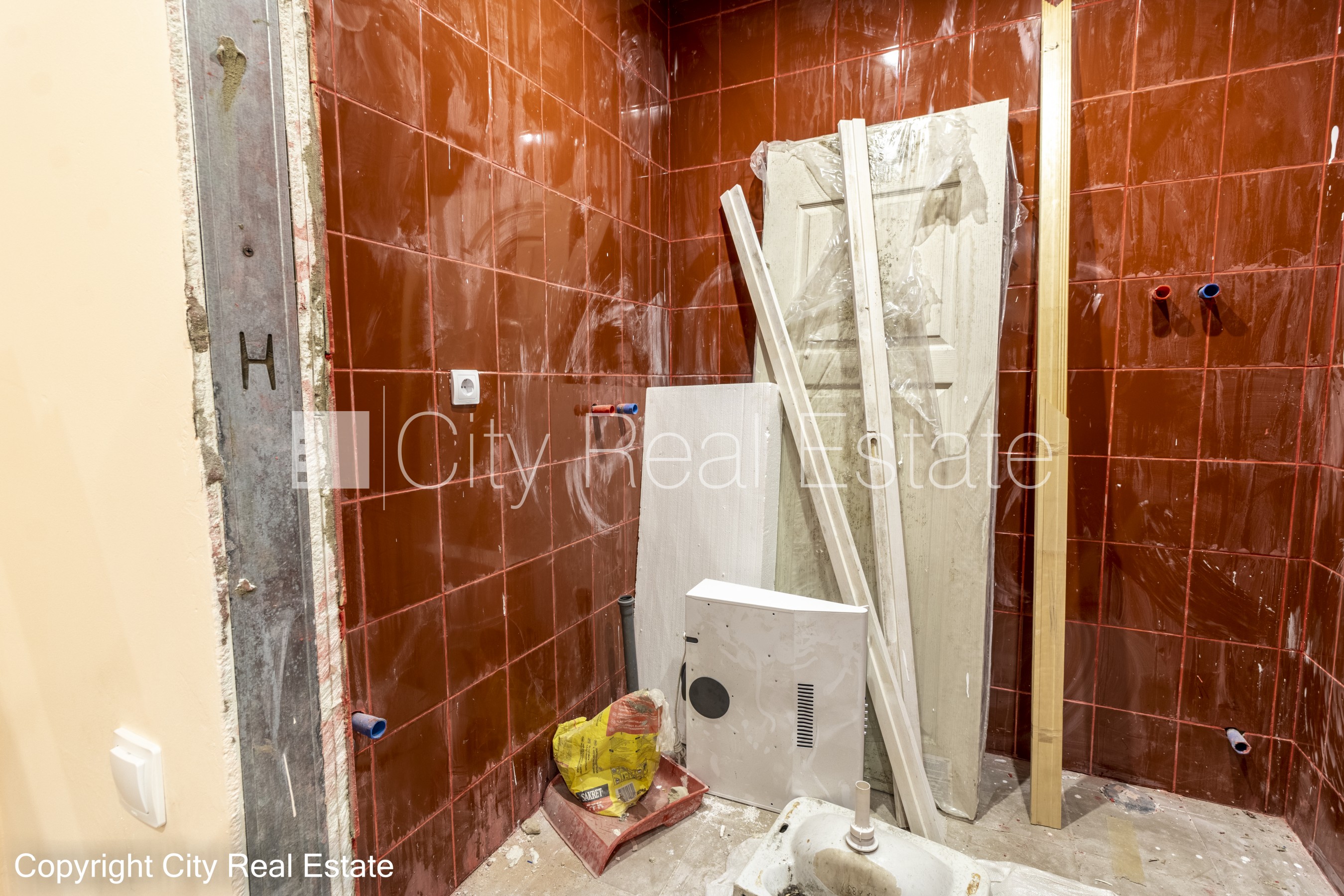 Sludinājumi. Privātmāja, fasādes māja, renovēta māja, slēgts pagalms, iežogota teritorija, radiatori ar Cena: 160000 EUR Foto #23