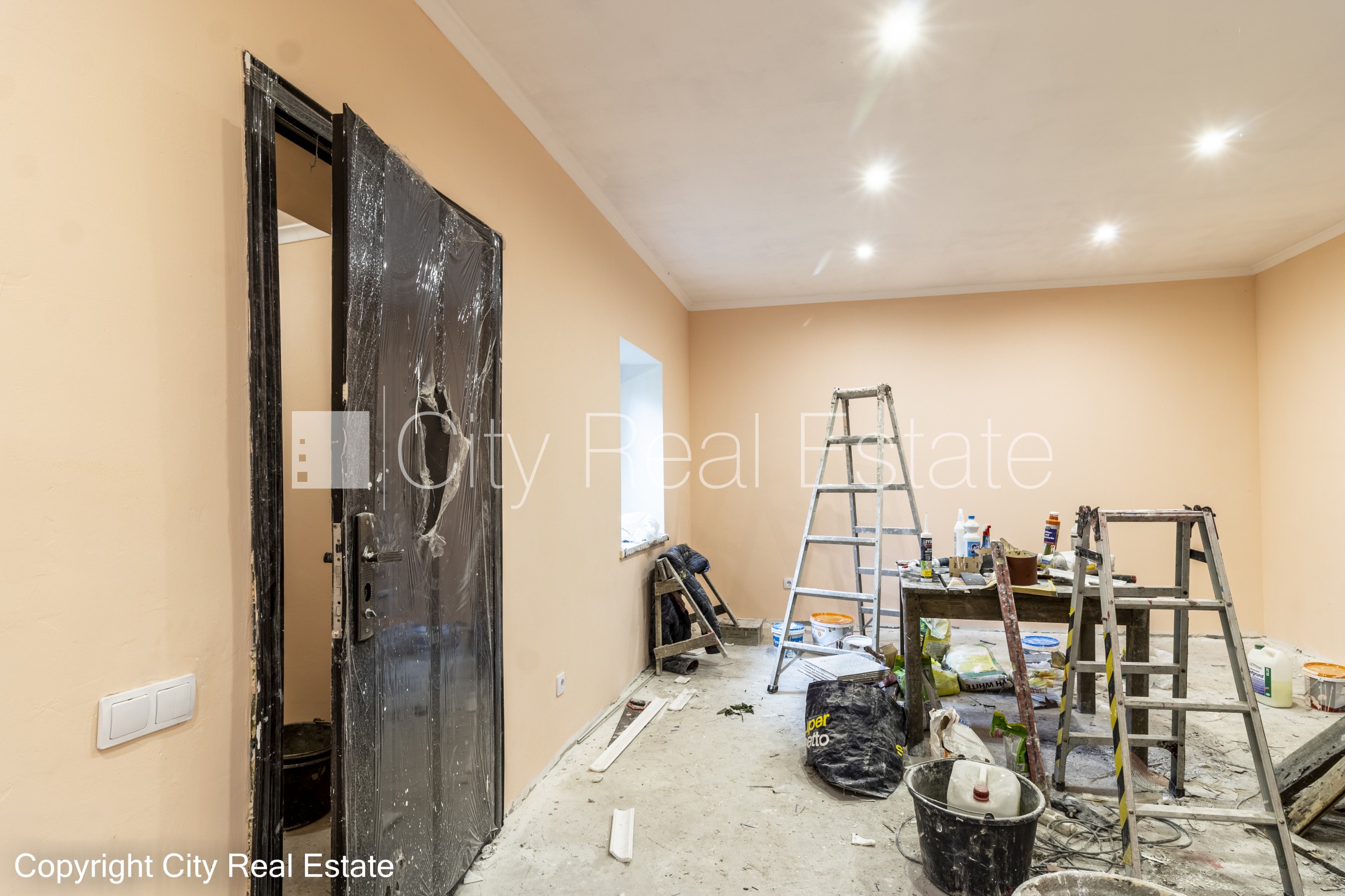 Sludinājumi. Privātmāja, fasādes māja, renovēta māja, slēgts pagalms, iežogota teritorija, radiatori ar Cena: 160000 EUR Foto #24