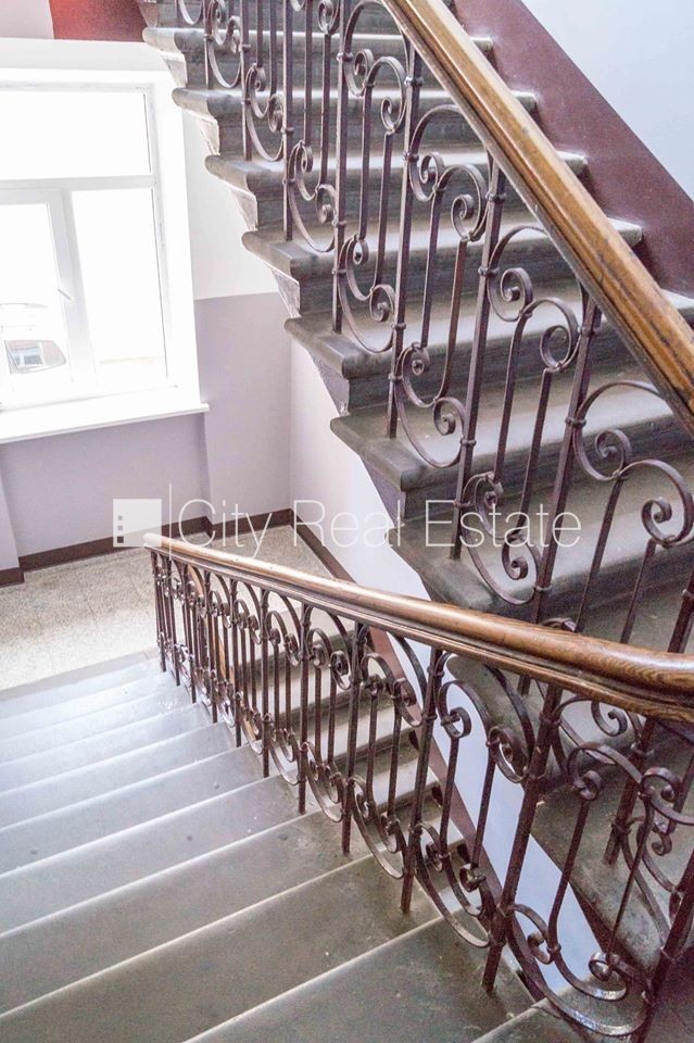 Объявление. Здание во дворе, реновированный дом, закрытый двор, объект охраняет физическая охрана, вход со Цена: 420 EUR/мес. Foto #18