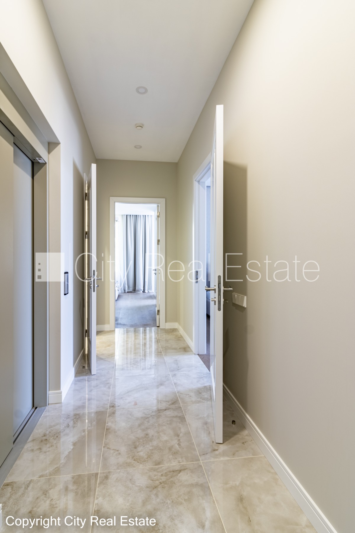 Sludinājumi. Šo dzīvokli izīrē pa diennaktīm (īstermiņa īre), īres cena sludinājumā norādīta par vienu diennakts Cena: 300 EUR/mēn Foto #8