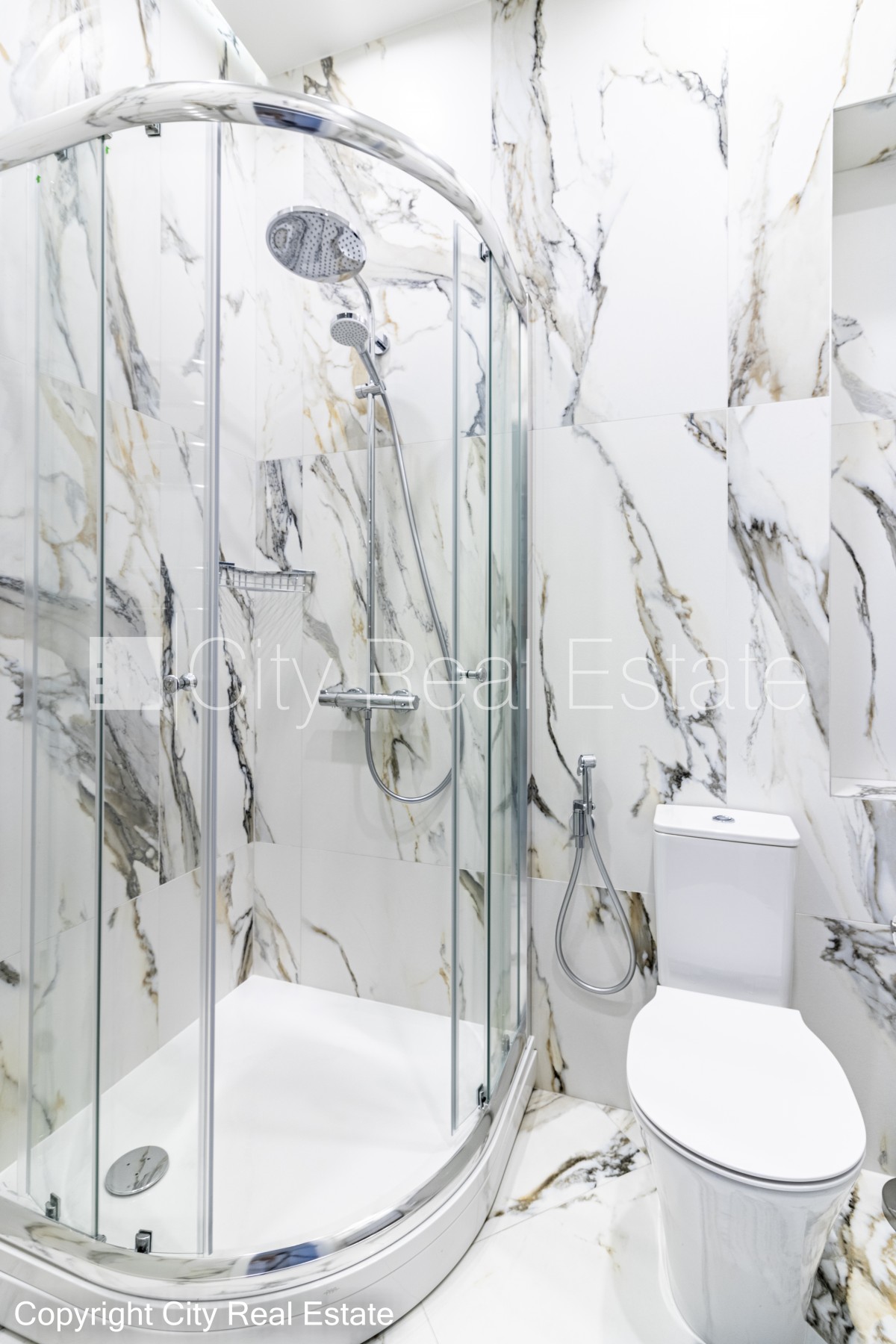 Sludinājumi. Šo dzīvokli izīrē pa diennaktīm (īstermiņa īre), īres cena sludinājumā norādīta par vienu diennakts Cena: 300 EUR/mēn Foto #12