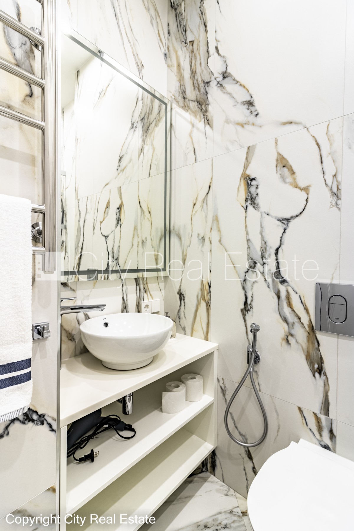 Sludinājumi. Šo dzīvokli izīrē pa diennaktīm (īstermiņa īre), īres cena sludinājumā norādīta par vienu diennakts Cena: 300 EUR/mēn Foto #16