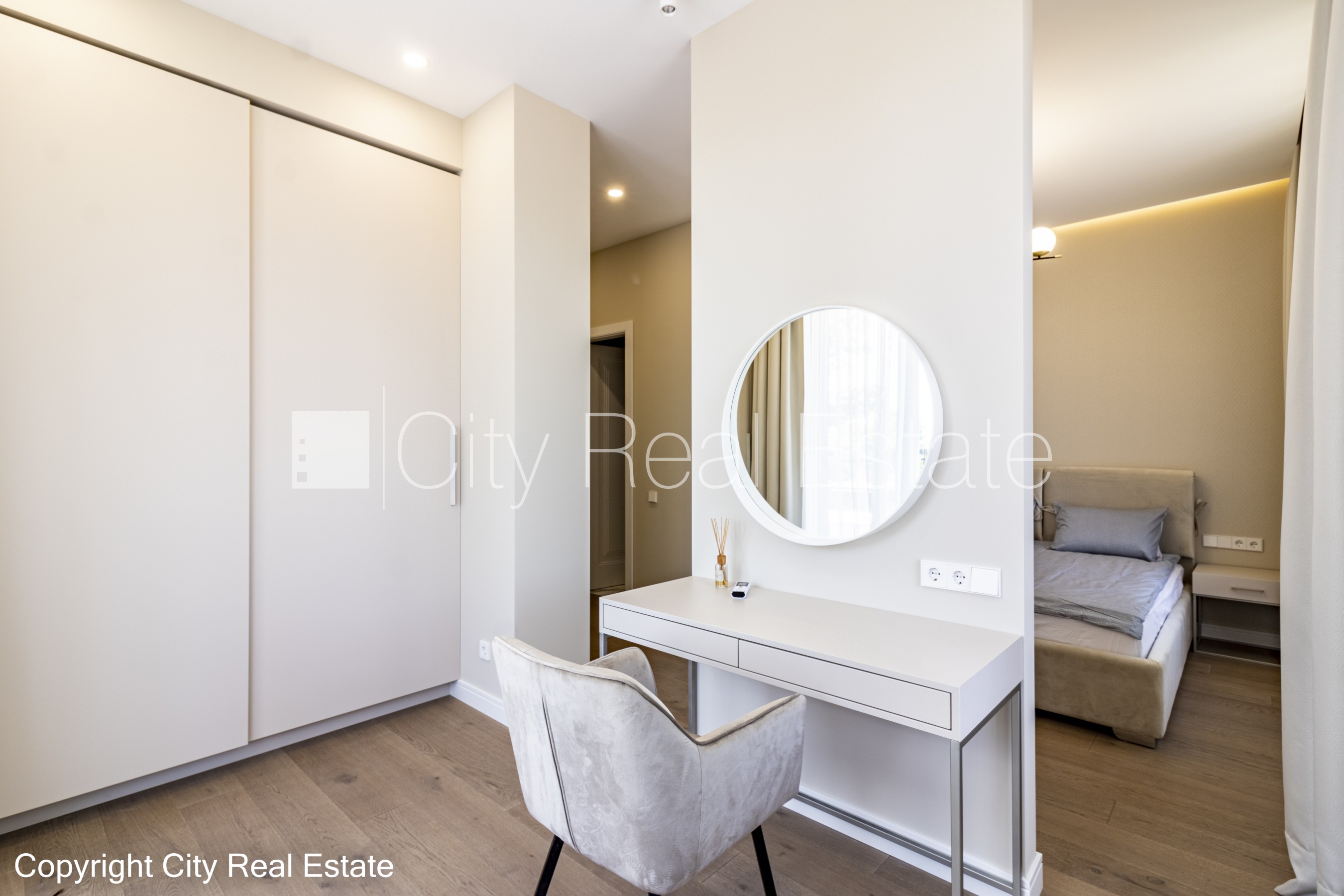 Sludinājumi. Šo dzīvokli izīrē pa diennaktīm (īstermiņa īre), īres cena sludinājumā norādīta par vienu diennakts Cena: 300 EUR/mēn Foto #11