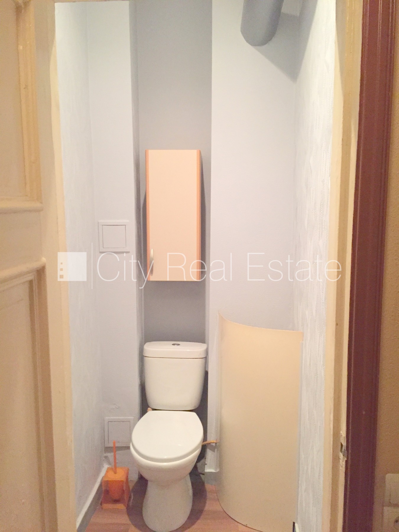 Sludinājumi. Zeme īpašumā, koka māja, fasādes māja, labiekārtots apzaļumots pagalms, slēgts pagalms, ieeja no Cena: 68000 EUR Foto #6