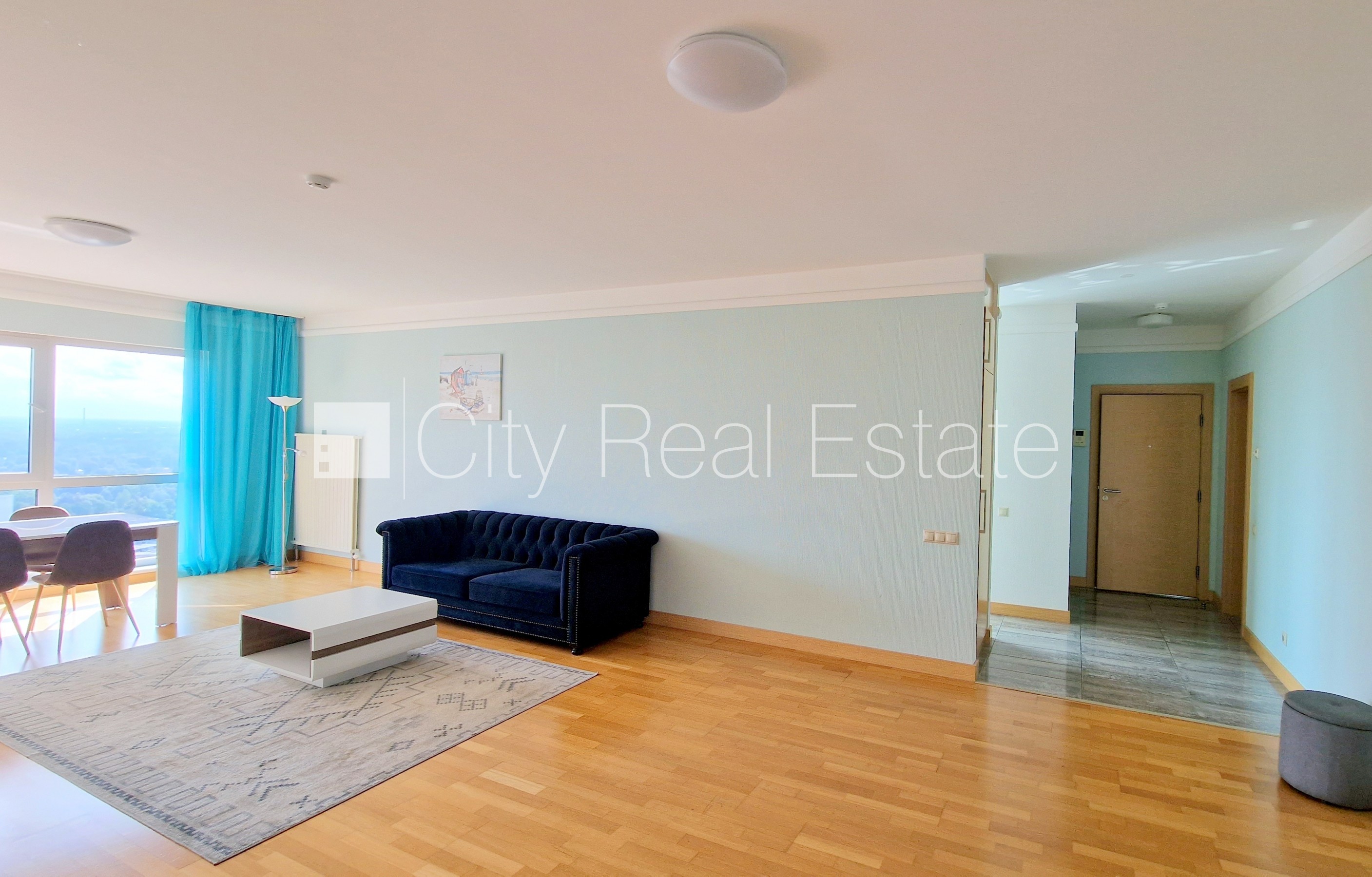 Sludinājumi. Jaunceltne, slēgta teritorija, teritorijas iebrauktuves vārti aprīkoti ar automatizētu atvēršanās Cena: 1000 EUR/mēn Foto #7