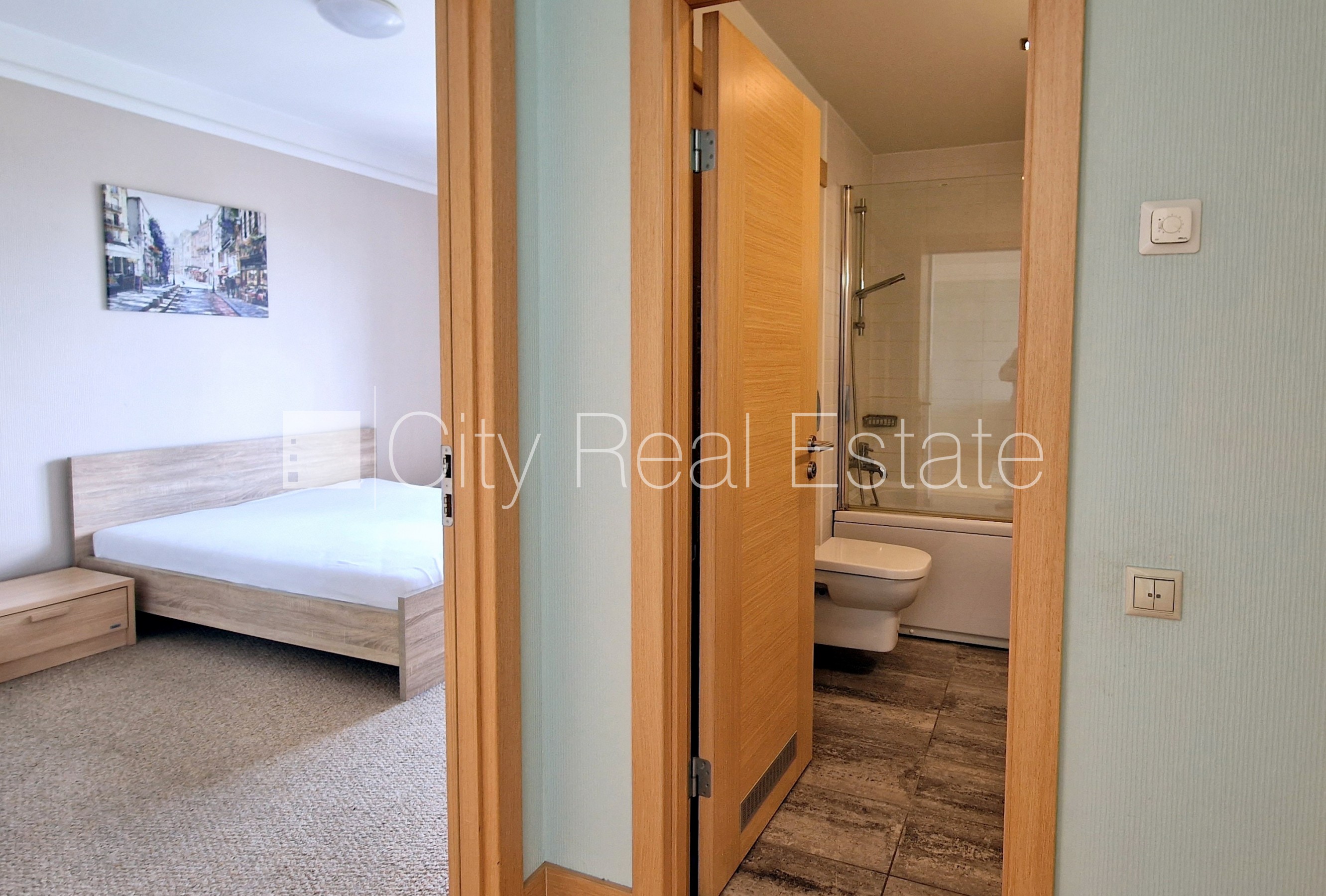 Sludinājumi. Jaunceltne, slēgta teritorija, teritorijas iebrauktuves vārti aprīkoti ar automatizētu atvēršanās Cena: 1000 EUR/mēn Foto #20